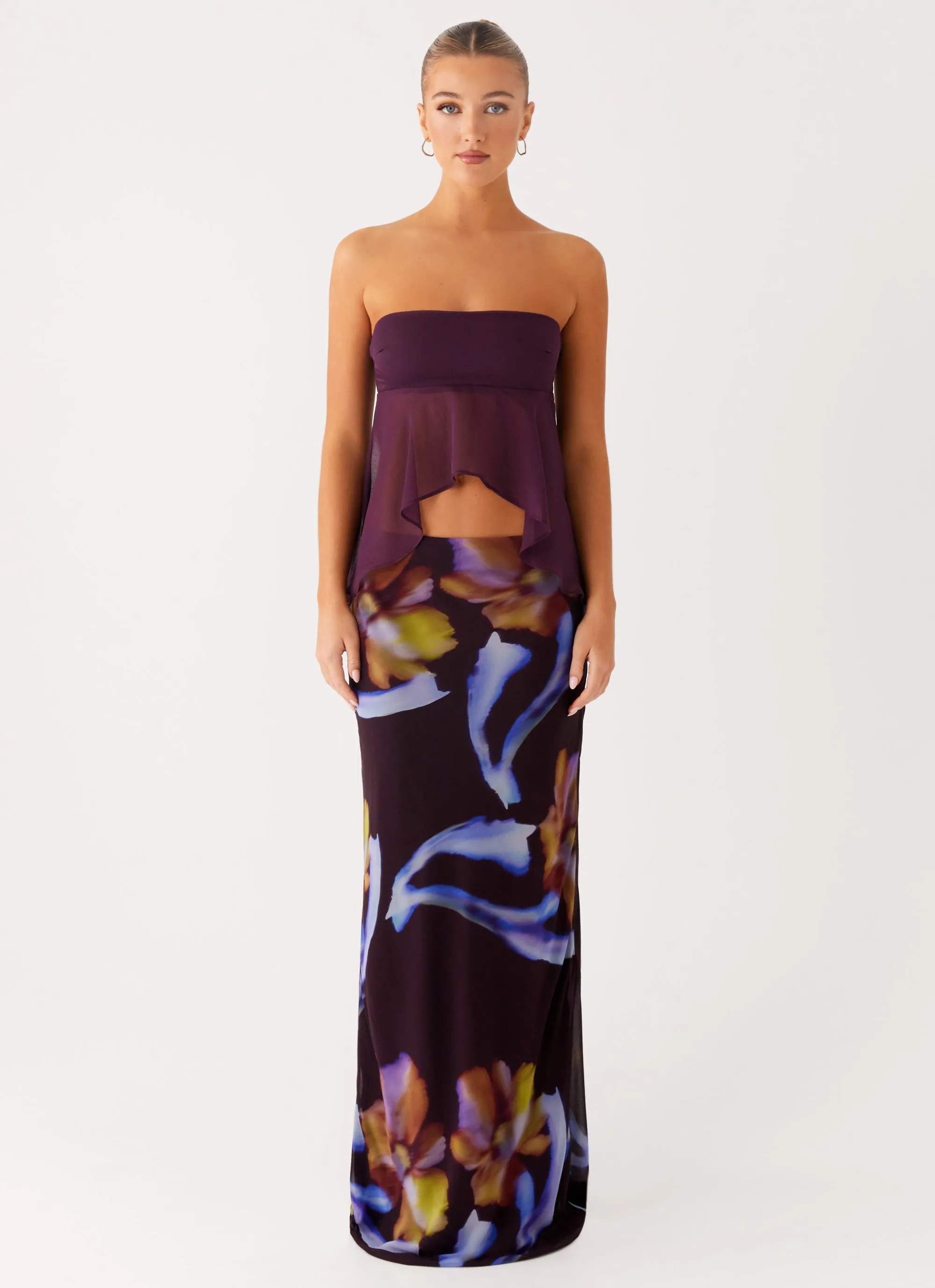 Barbados Maxi Skirt - Dark Floral clean look Sport Performance Design