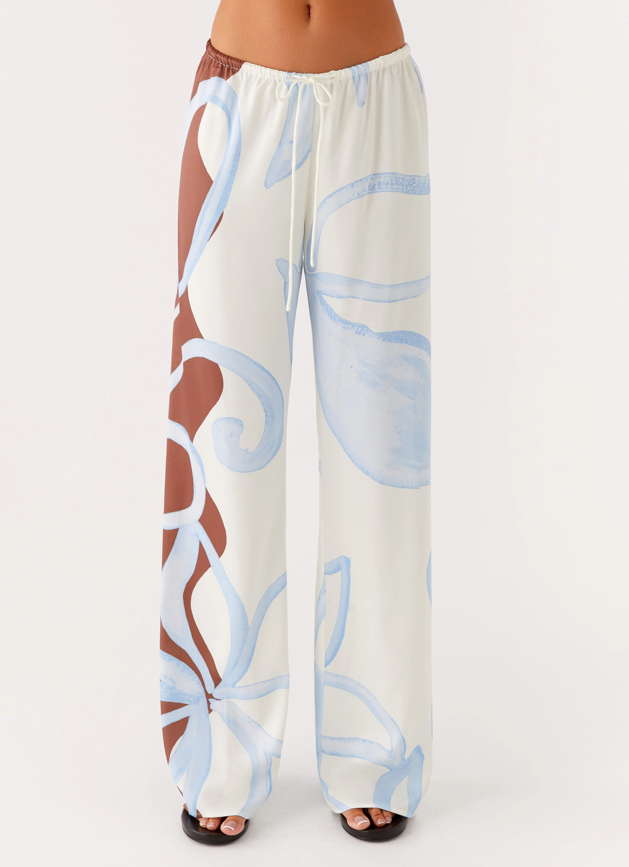 Dynamic Flex Panels OdorResistantFinish Deacon Low Rise Pants - Bloom Wave Print