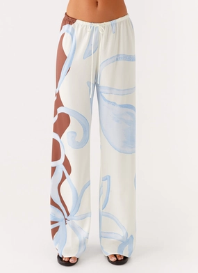 Noise Free Movement Fabric Deacon Low Rise Pants - Bloom Wave Print Dynamic Flex Panels OdorResistantFinish Deacon Low Rise Pants - Bloom Wave Print