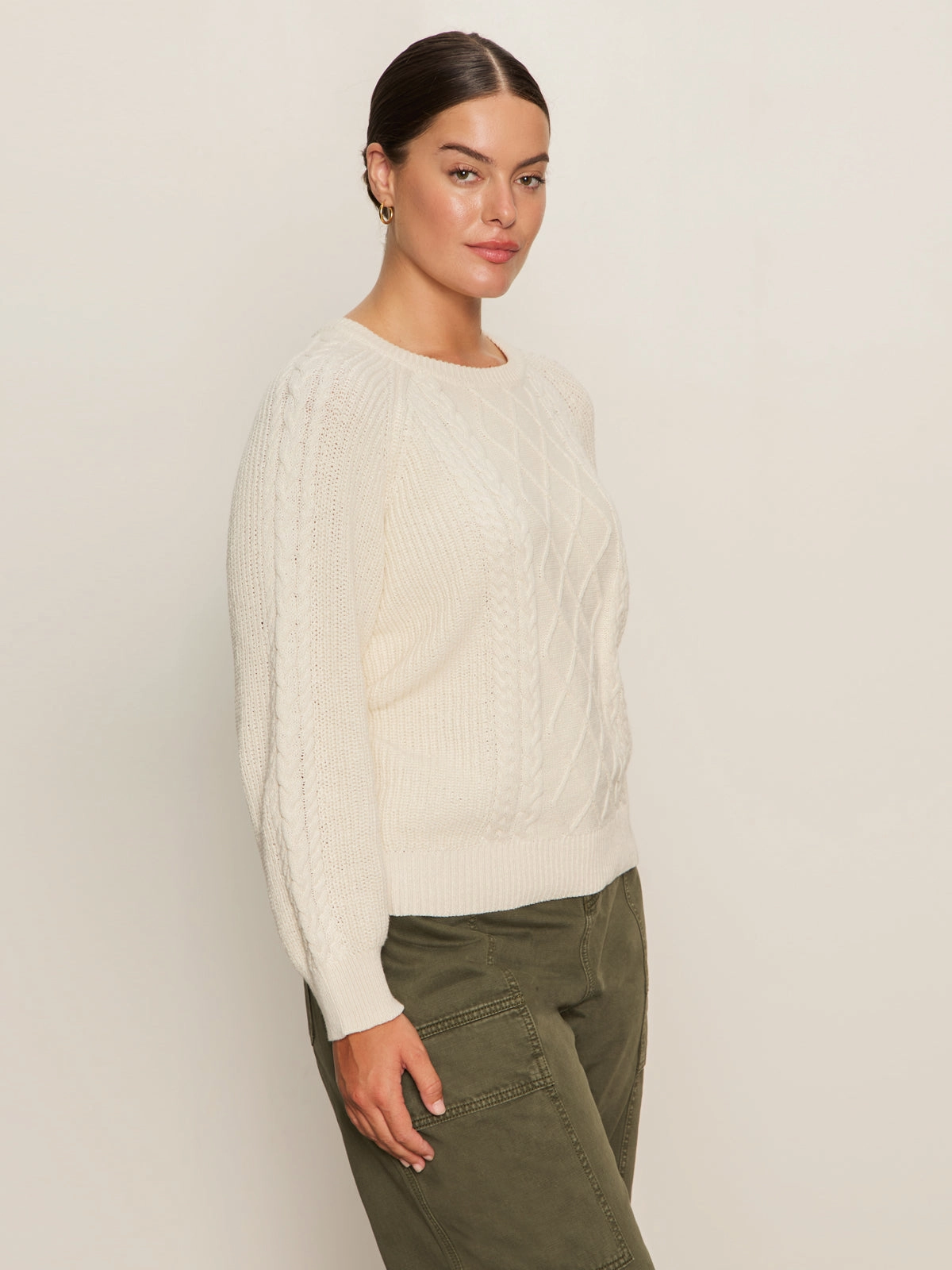 Breathable Yarn Nomad Cable Popover Chalk Extended Sizing
