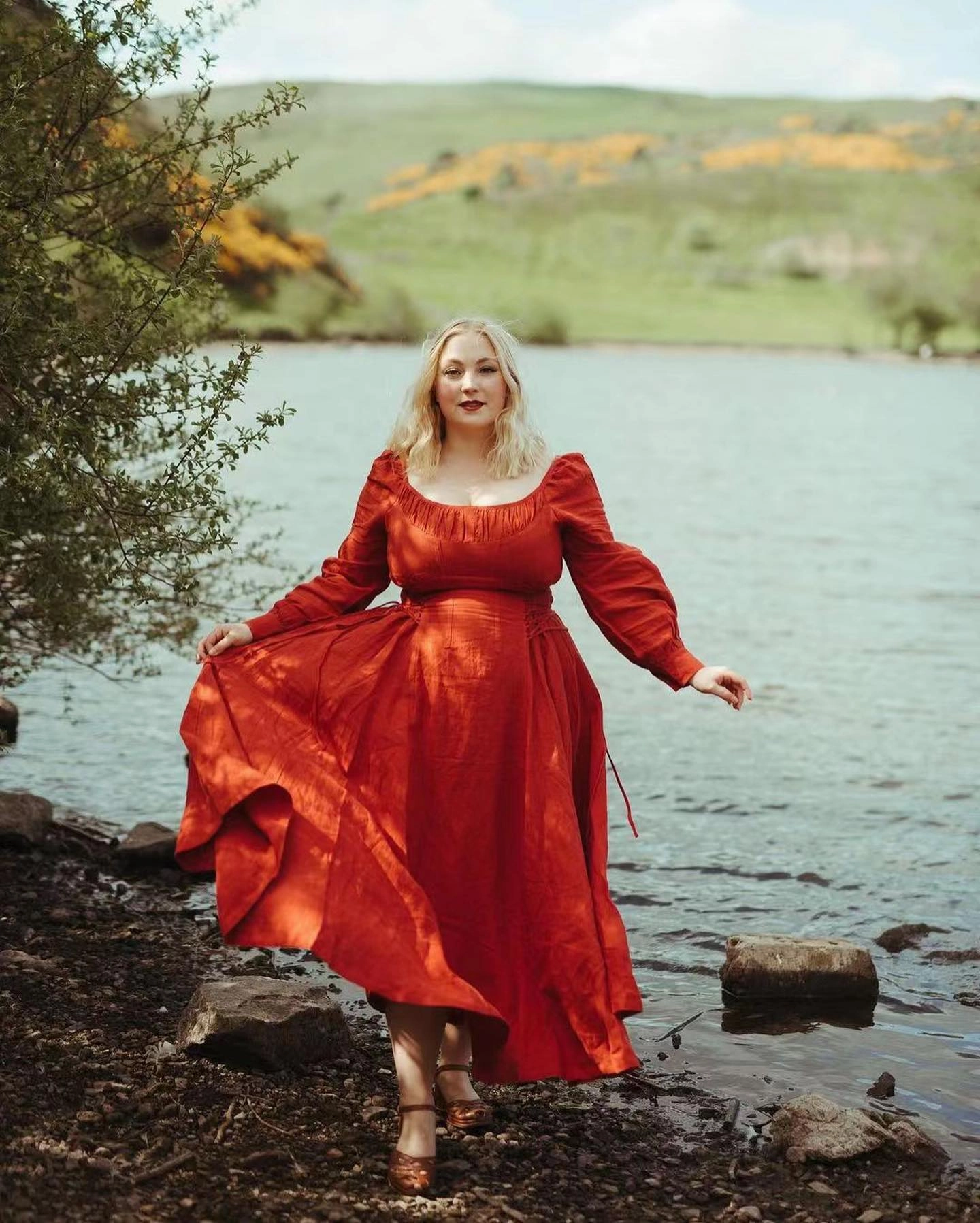 Ylang 15 | maxi Lace-up linen dress Eco Friendly Dye