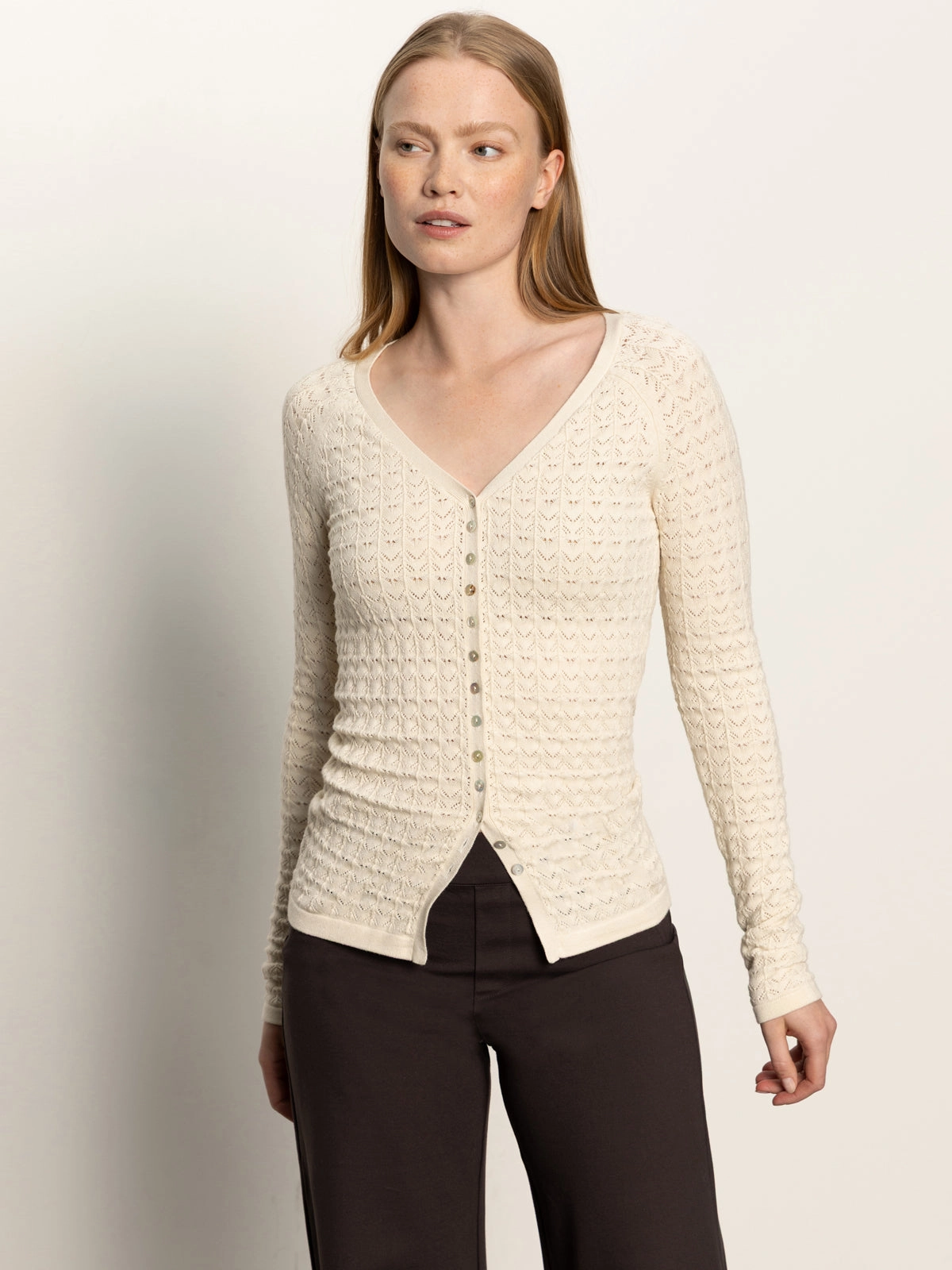 HighElasticity Fabric SeamFree Technology Fitted Raglan Cardi Light Oat