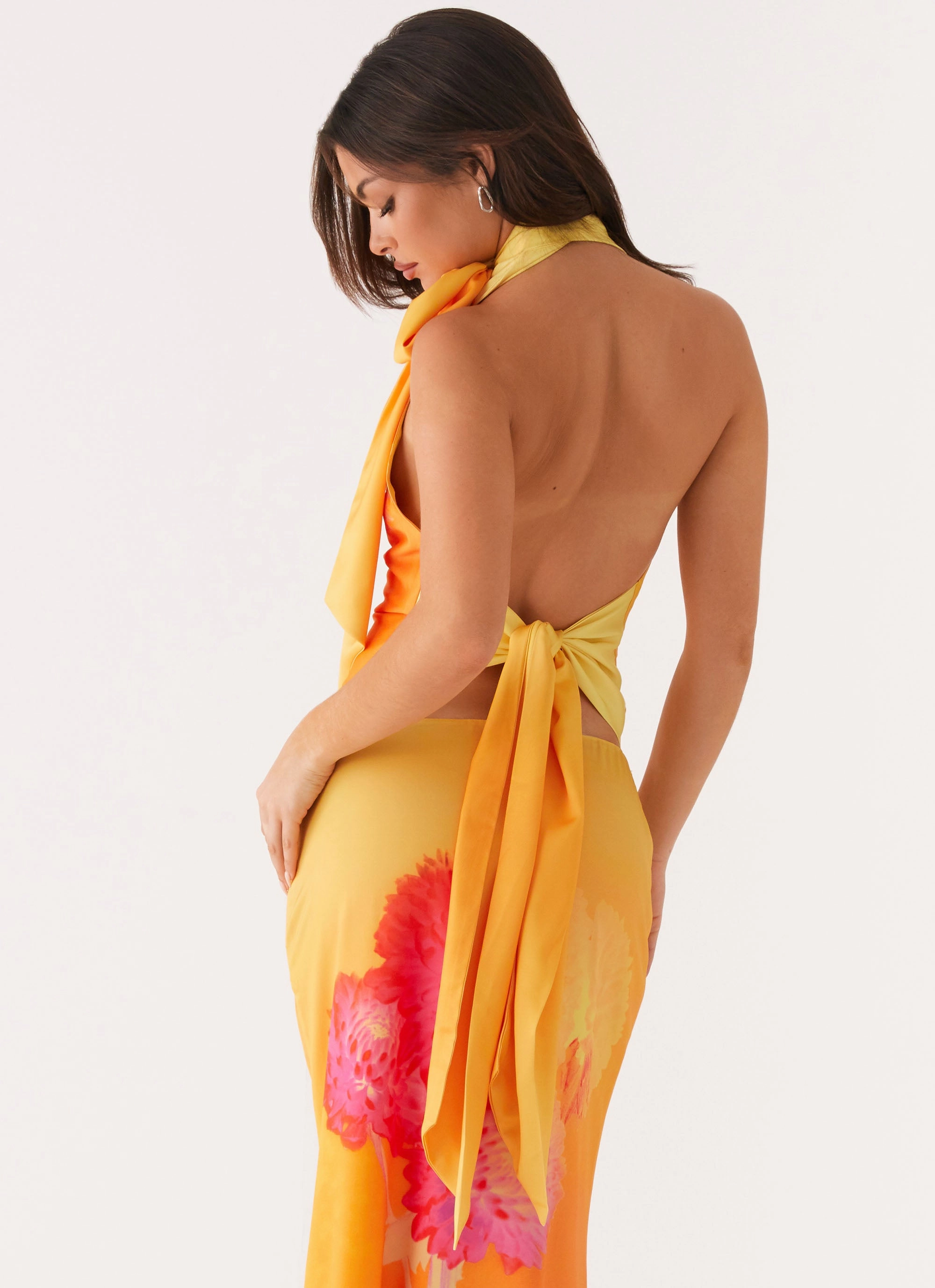 Luxurious Feel Elegant Look Nala Top - Orange Floral