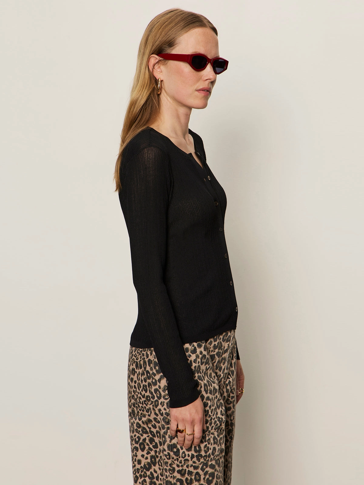 Simple Layer Lightweight Ribbed Cardi Black