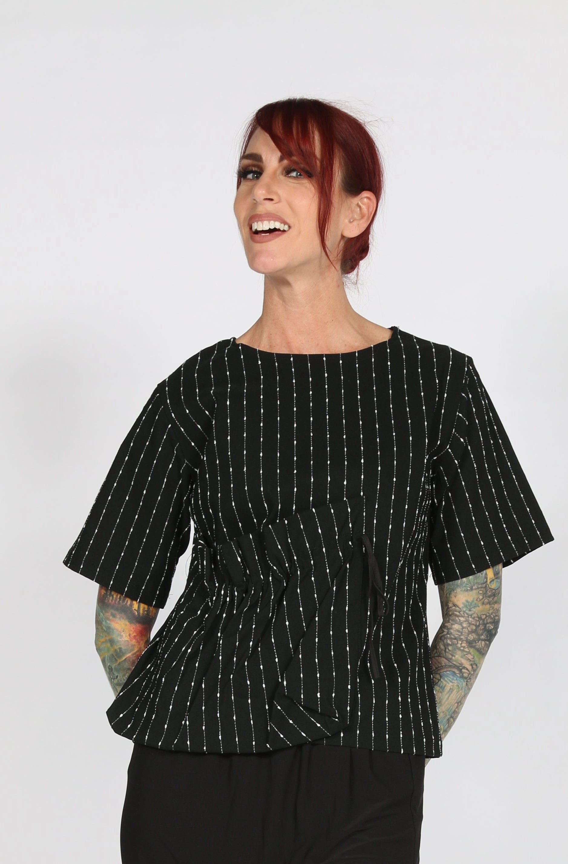 NOTL top FoldableFeature Scoop Neck Shape