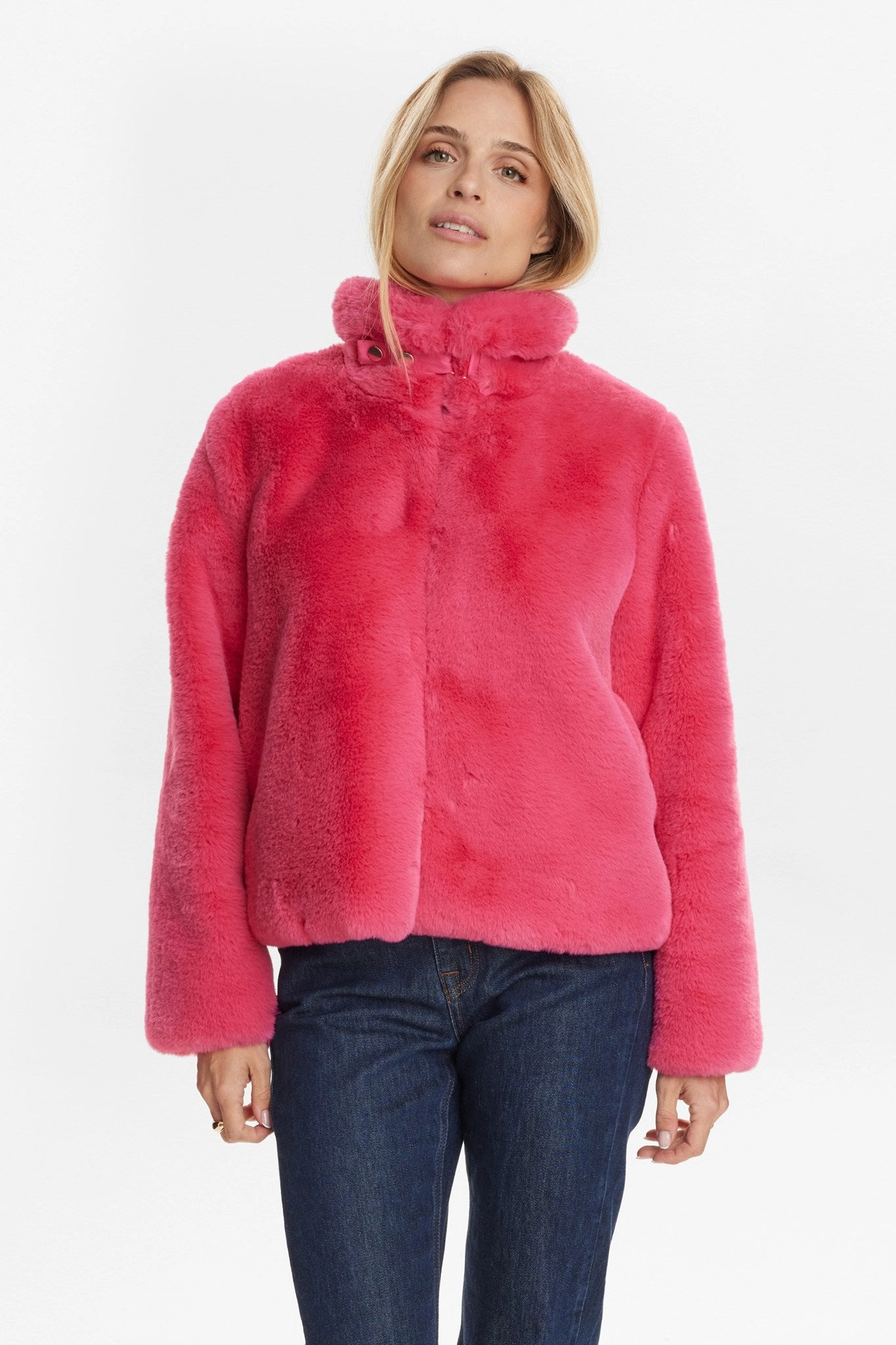 NUWINDA JACKET - Fandango Pink Tailored Cut Style Stretch Fit