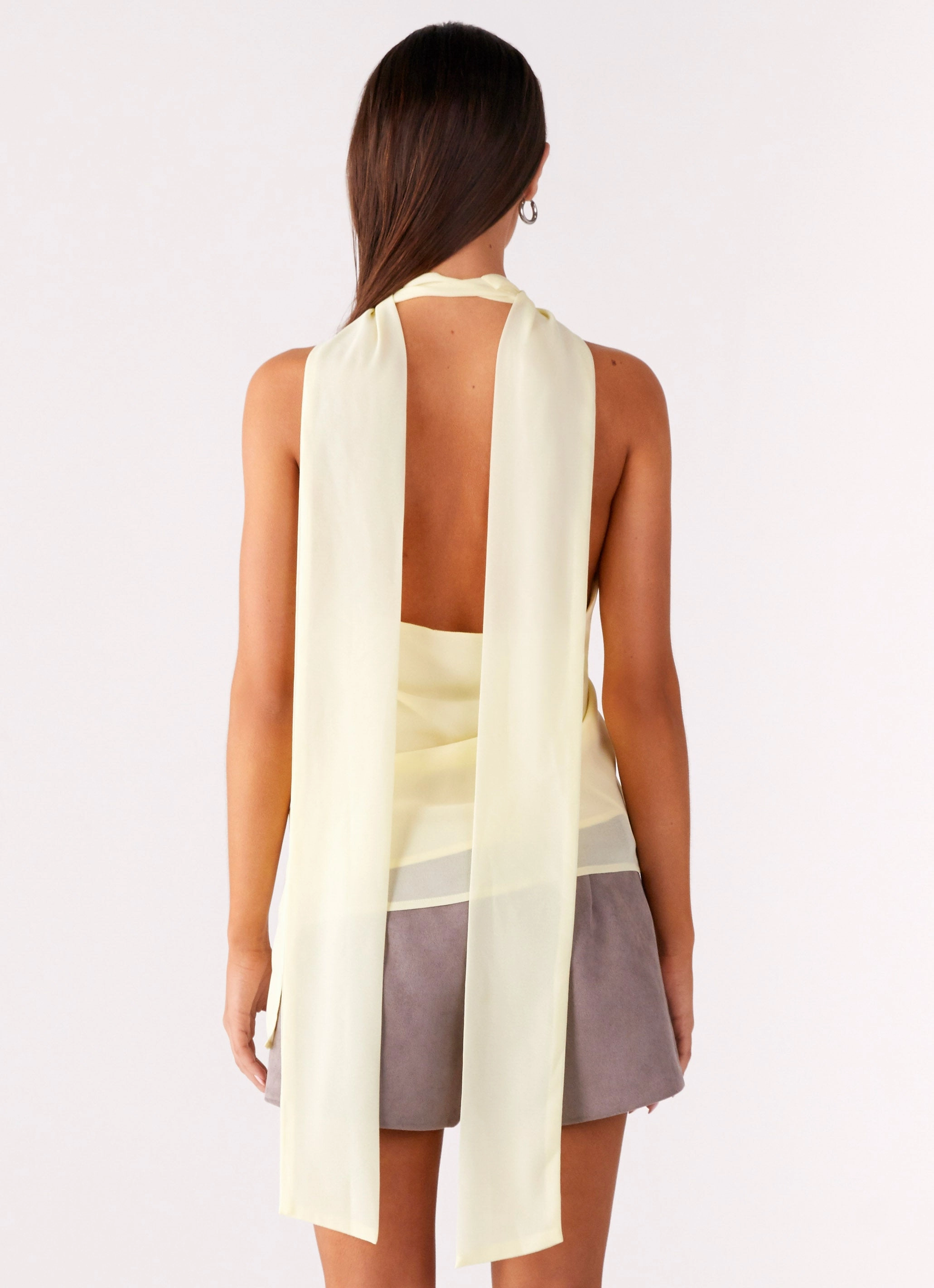 WideNeckline NoSlipGripperBand Solari Scarf Top - Yellow