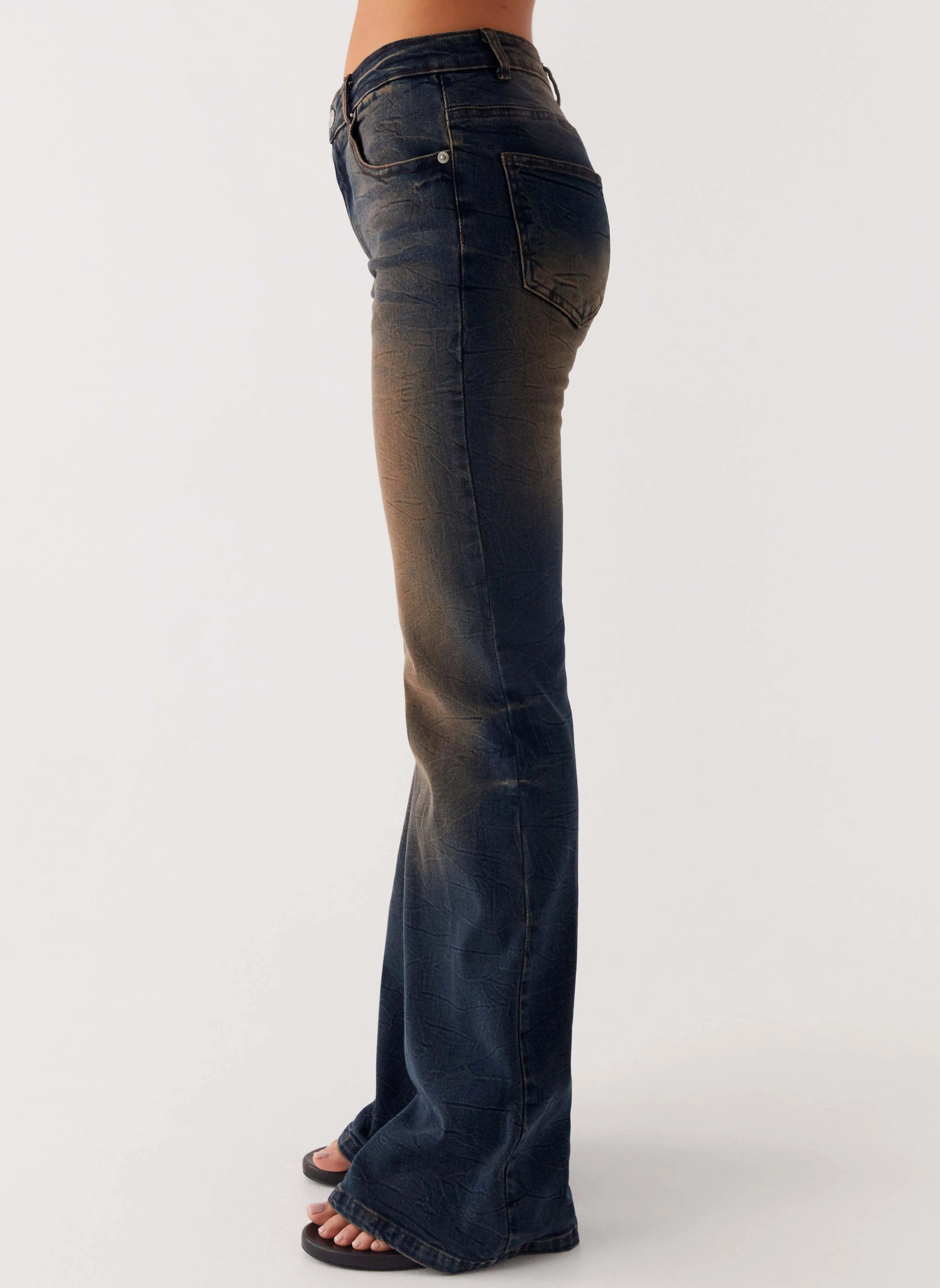 Oregon Flared Jeans - Dirty Black Wash StainResistantCoating Seamless Wear