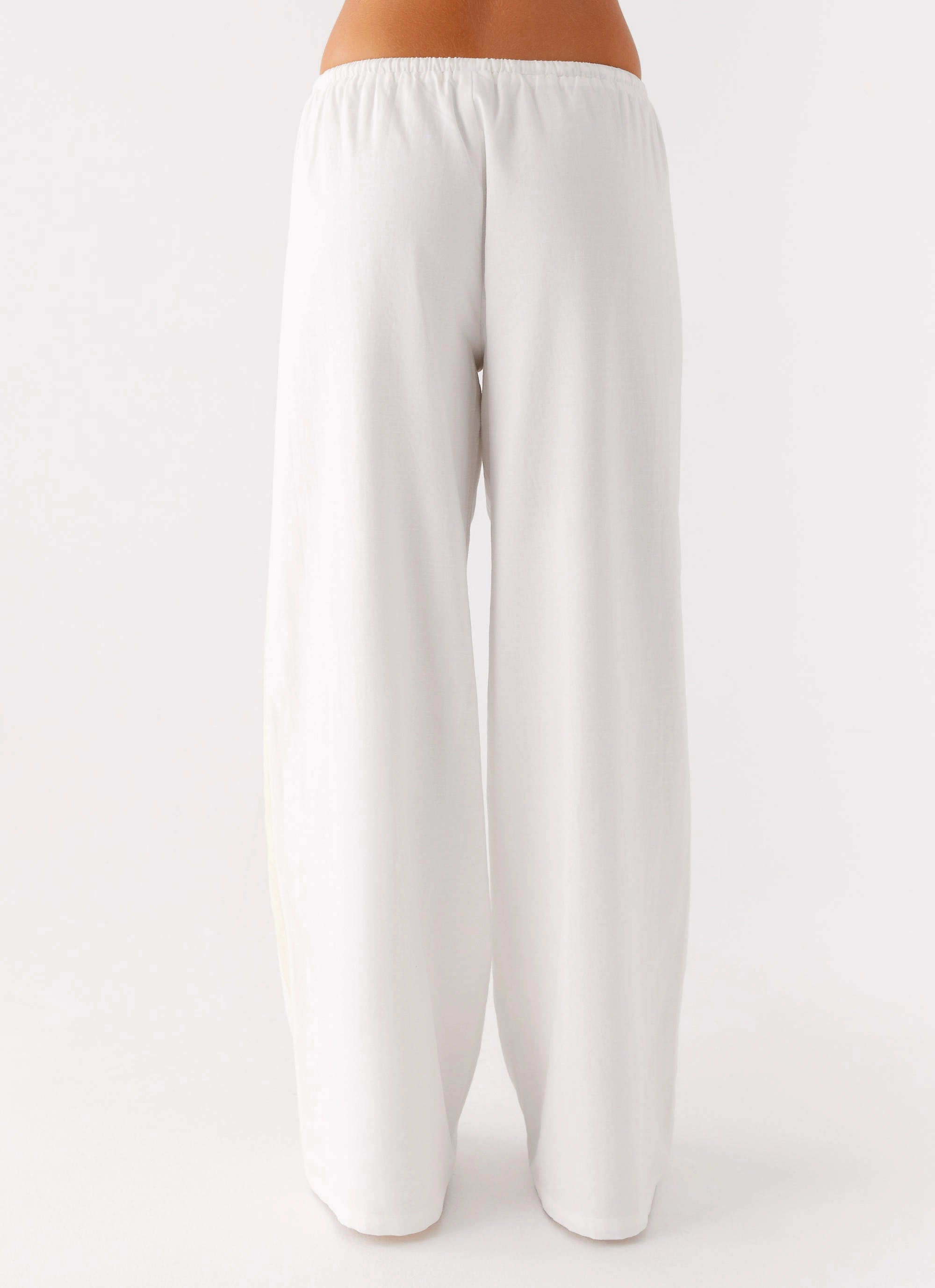 Oska Drawstring Pants - White Versatile Look Comfort Style