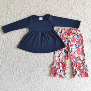 Outfit - Dark blue top flower red pants outfit