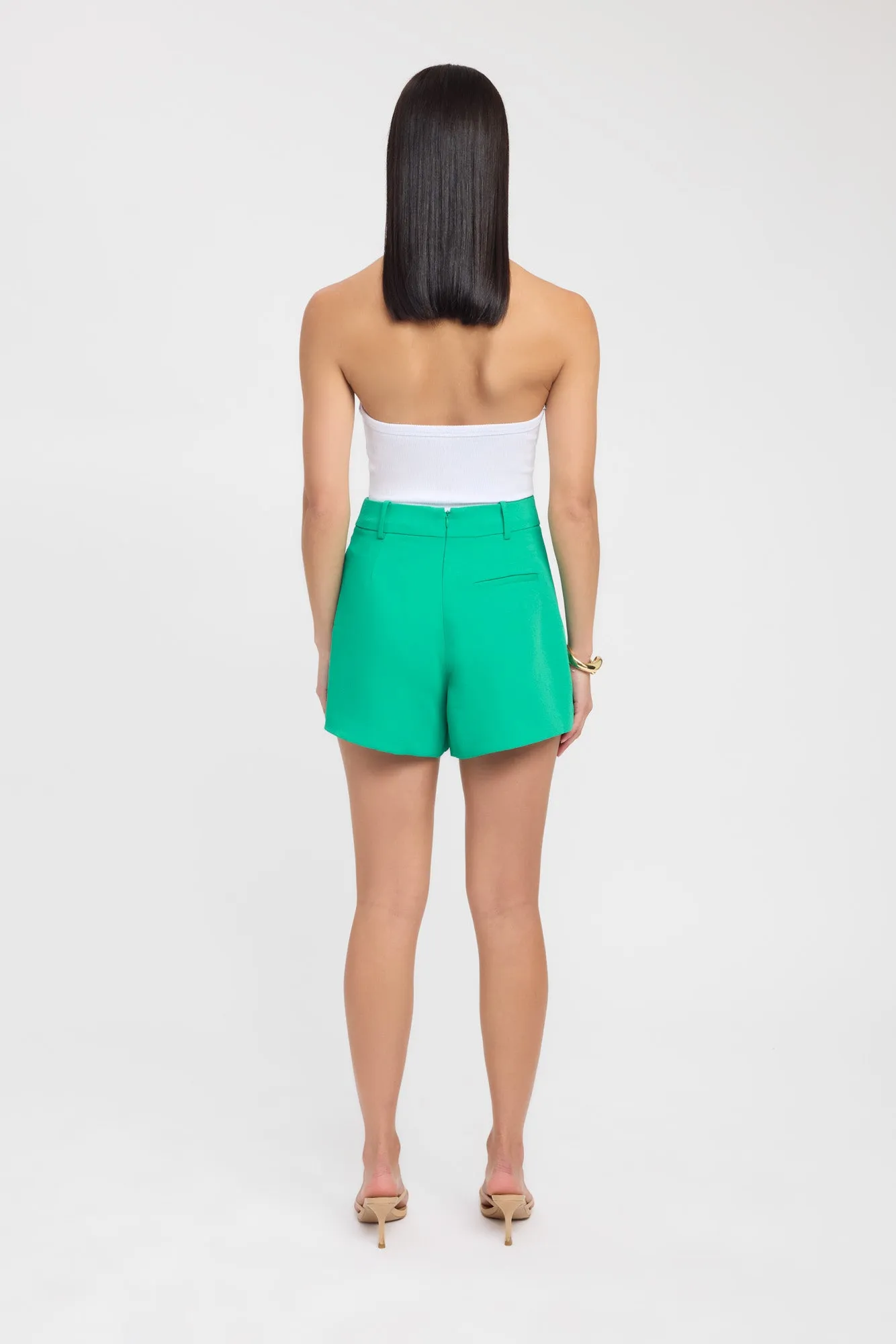 Oyster Core Short Slim Shape Cool Comfort