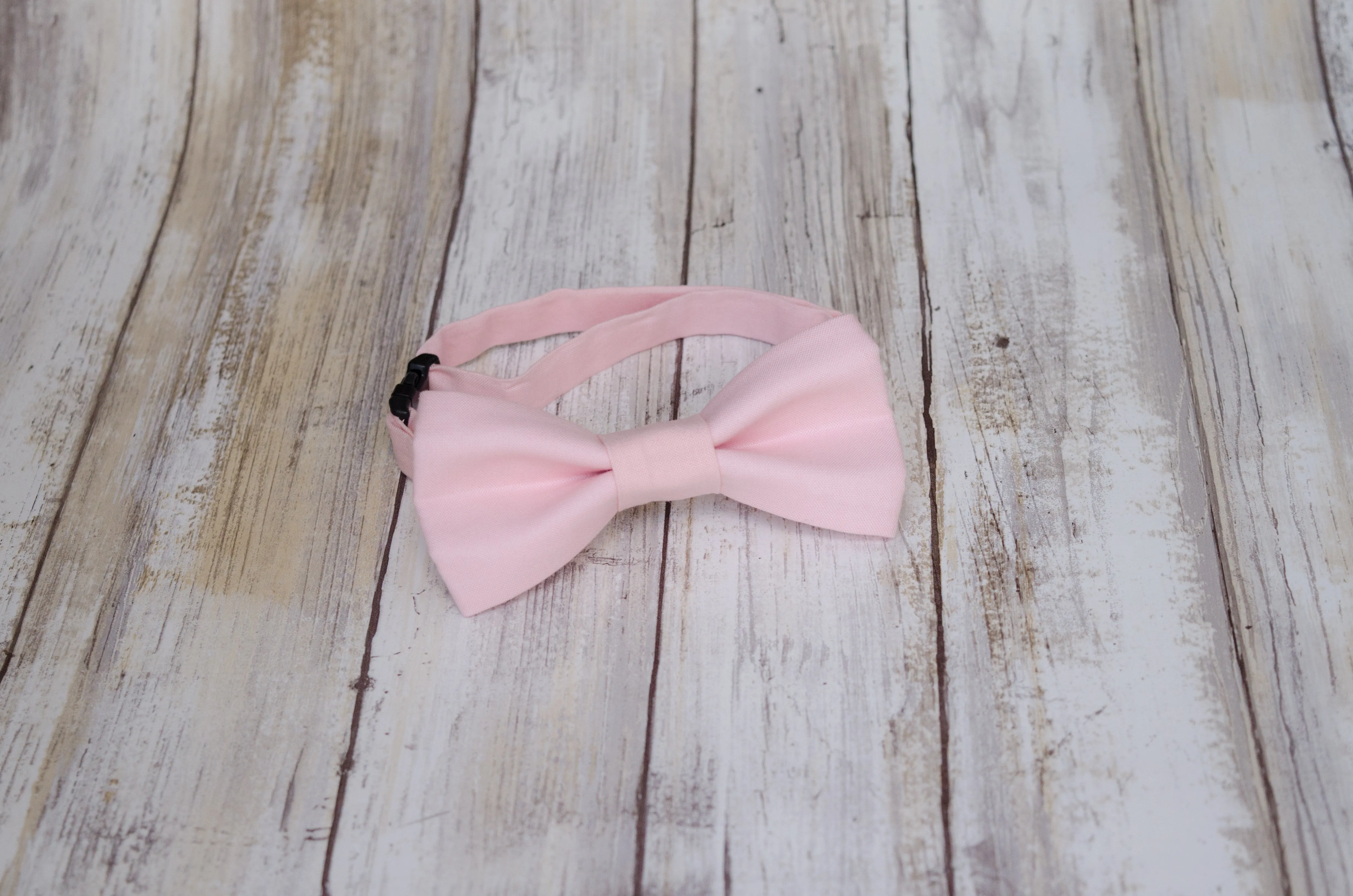 Pastel Pink Bow Tie (145)