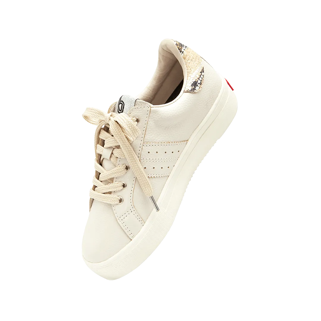 Pearlized leather sneakers