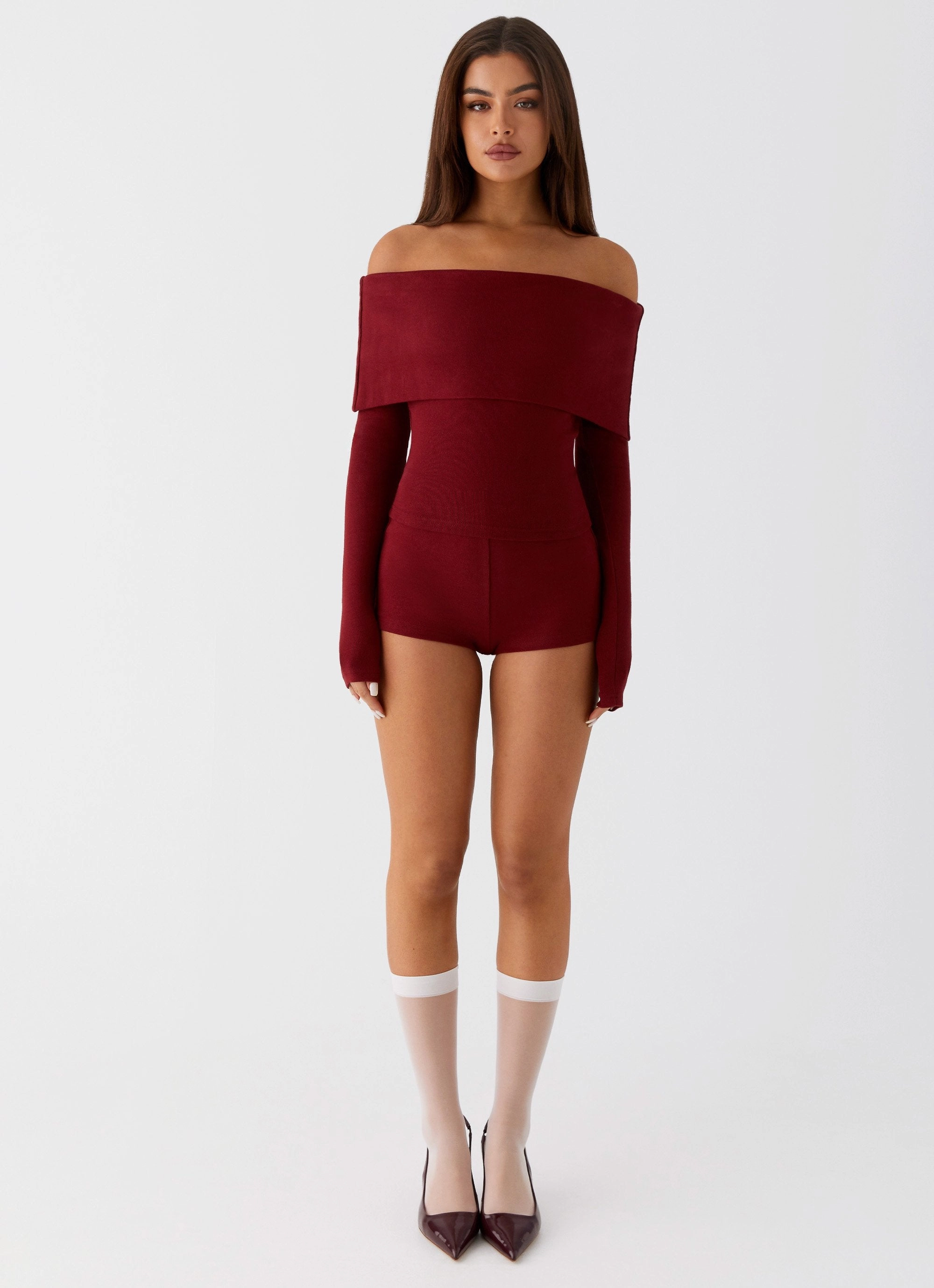 Spectate Mini Shorts - Maroon Stylish Wear Chilly Layering