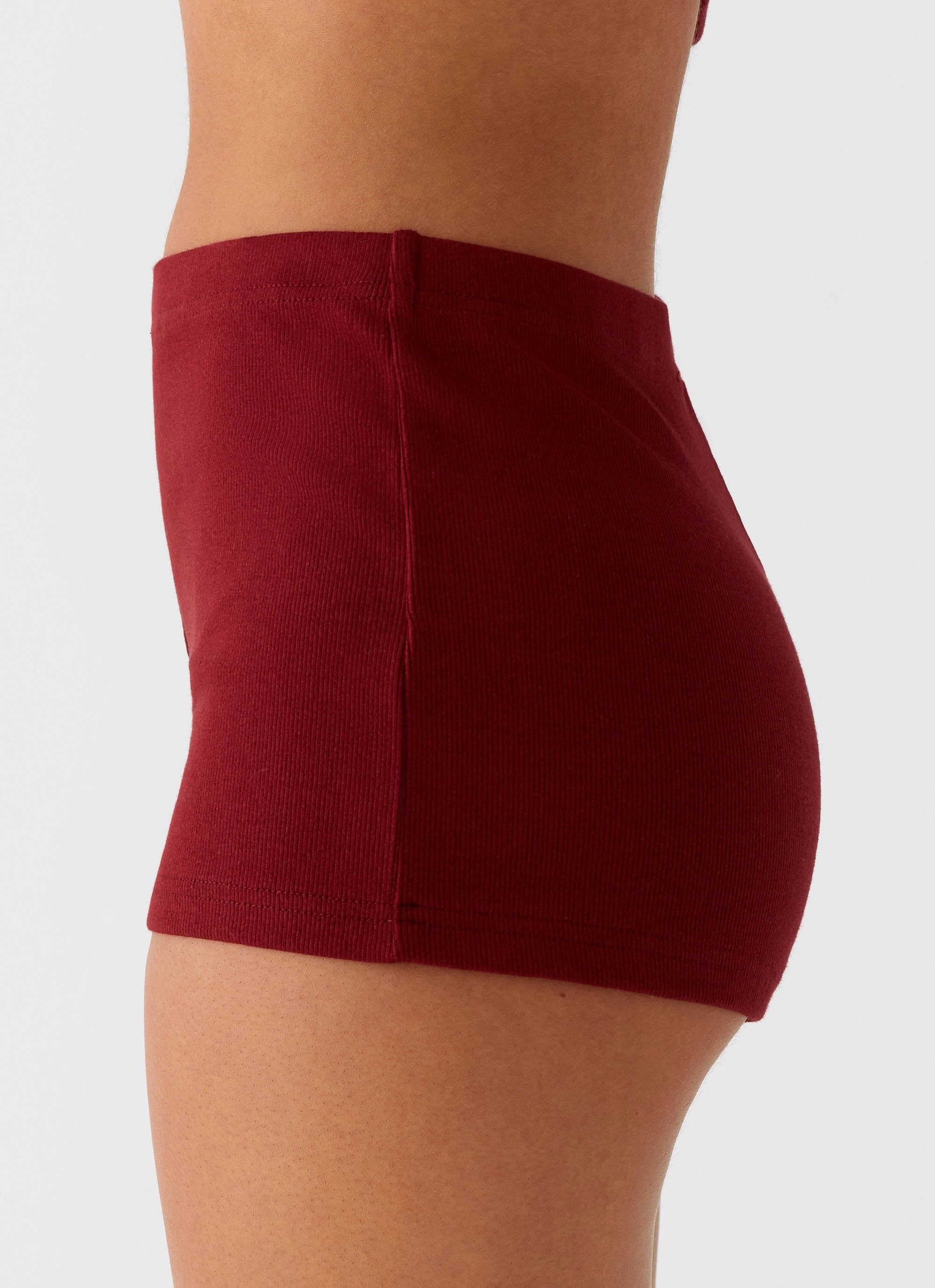 Spectate Mini Shorts - Maroon Premium Look Sleek Design