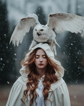 Perfect for Every Occasion Perfumer 33 | white wool cloak wedding cape Perfumer 33 | white wool cloak wedding cape Dreamy Flow understated look