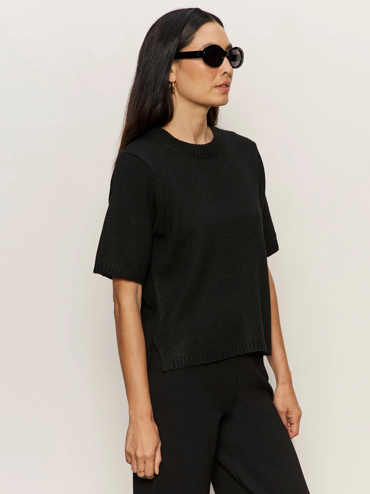 Cool Layering skin friendly Perfect Sweater Tee Black