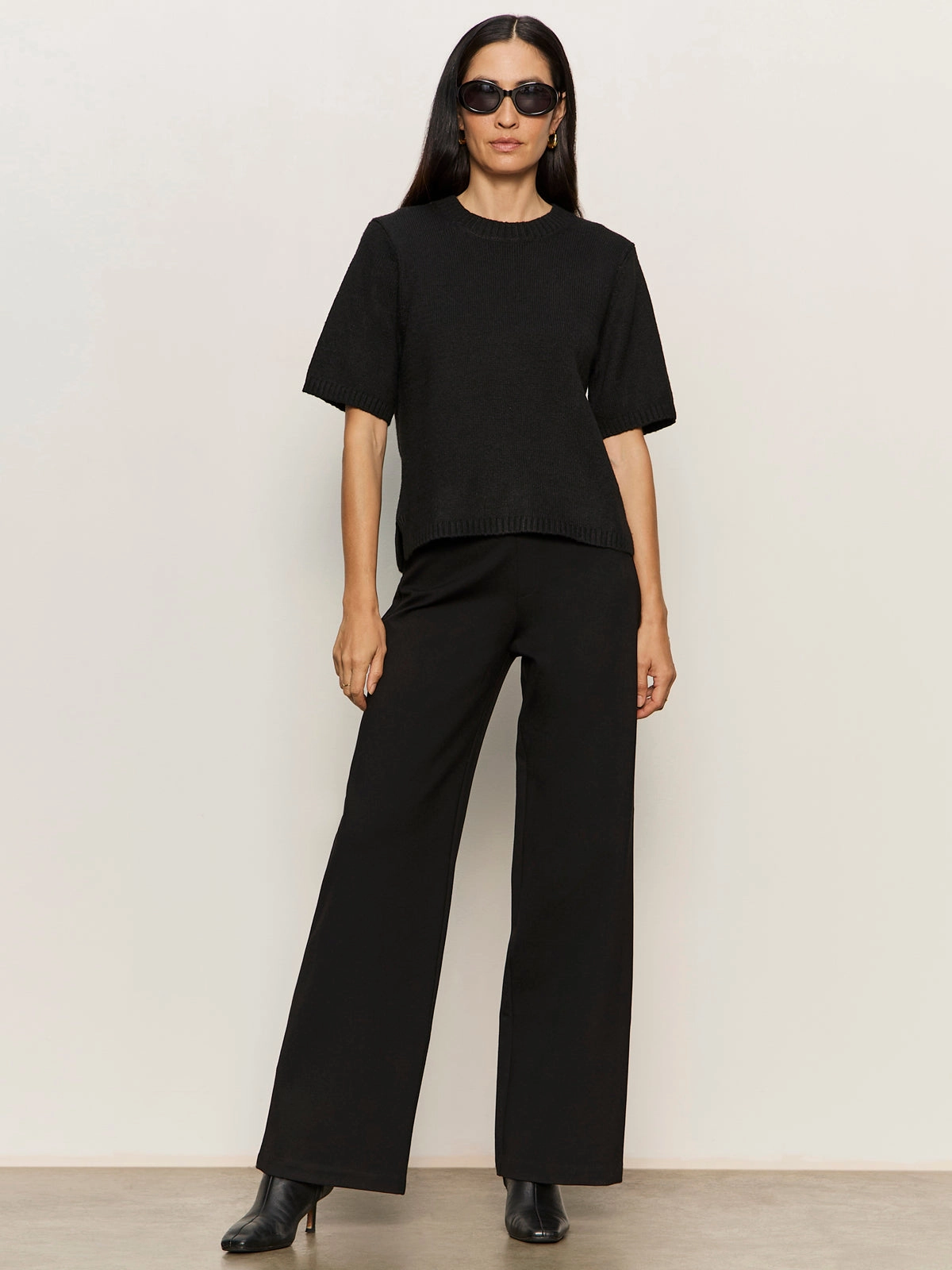 Perfect Sweater Tee Black AntiPilling Treatment