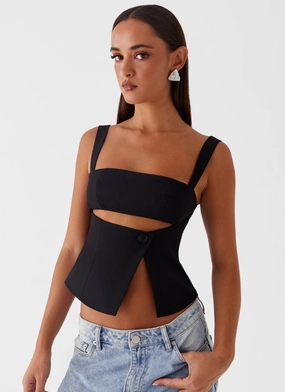 Pia Cut Out Top - Black Upcycled Material Innovation Pia Cut Out Top - Black DoubleNeedle Stitching Smooth Stitching