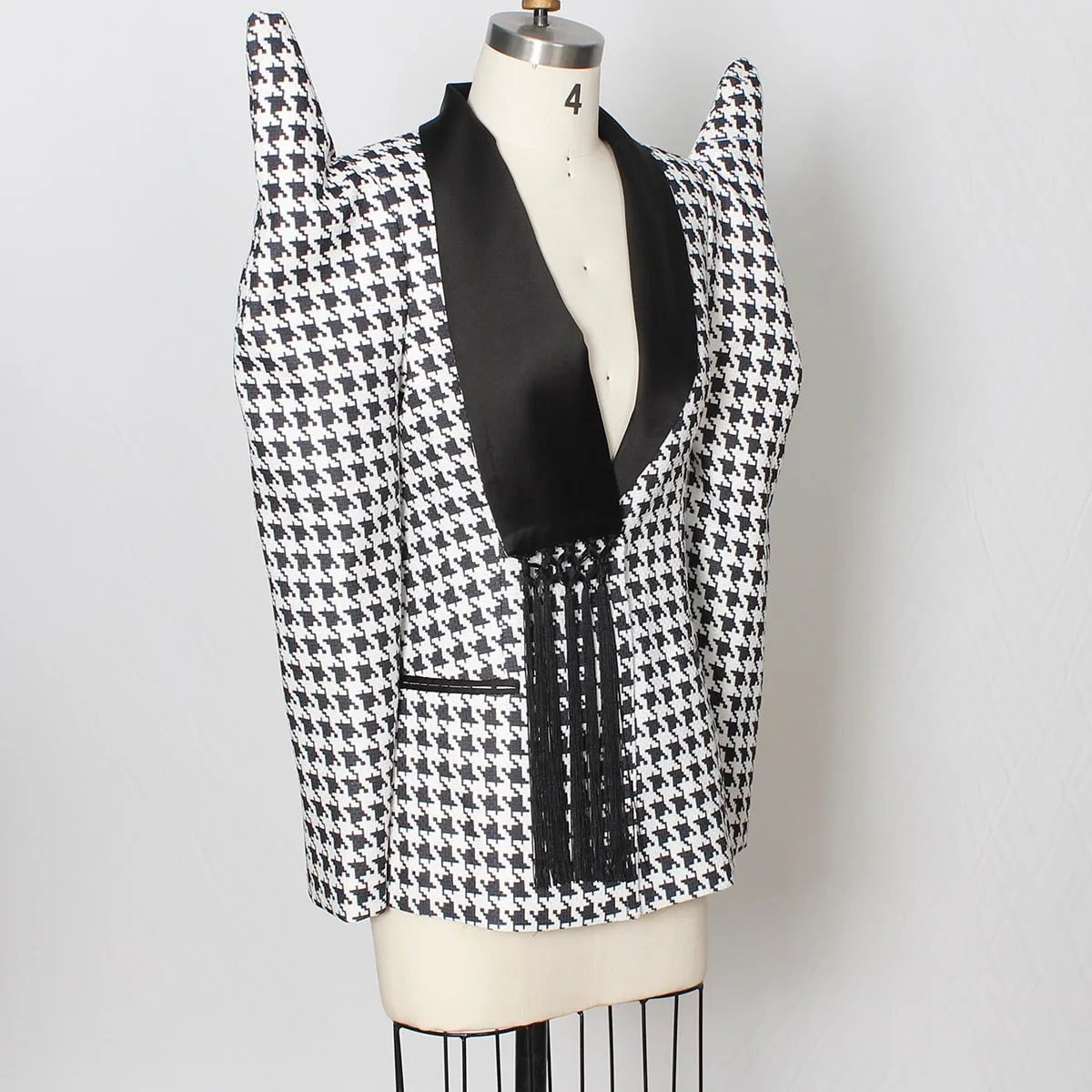 Plaid Print Tassell Blazer