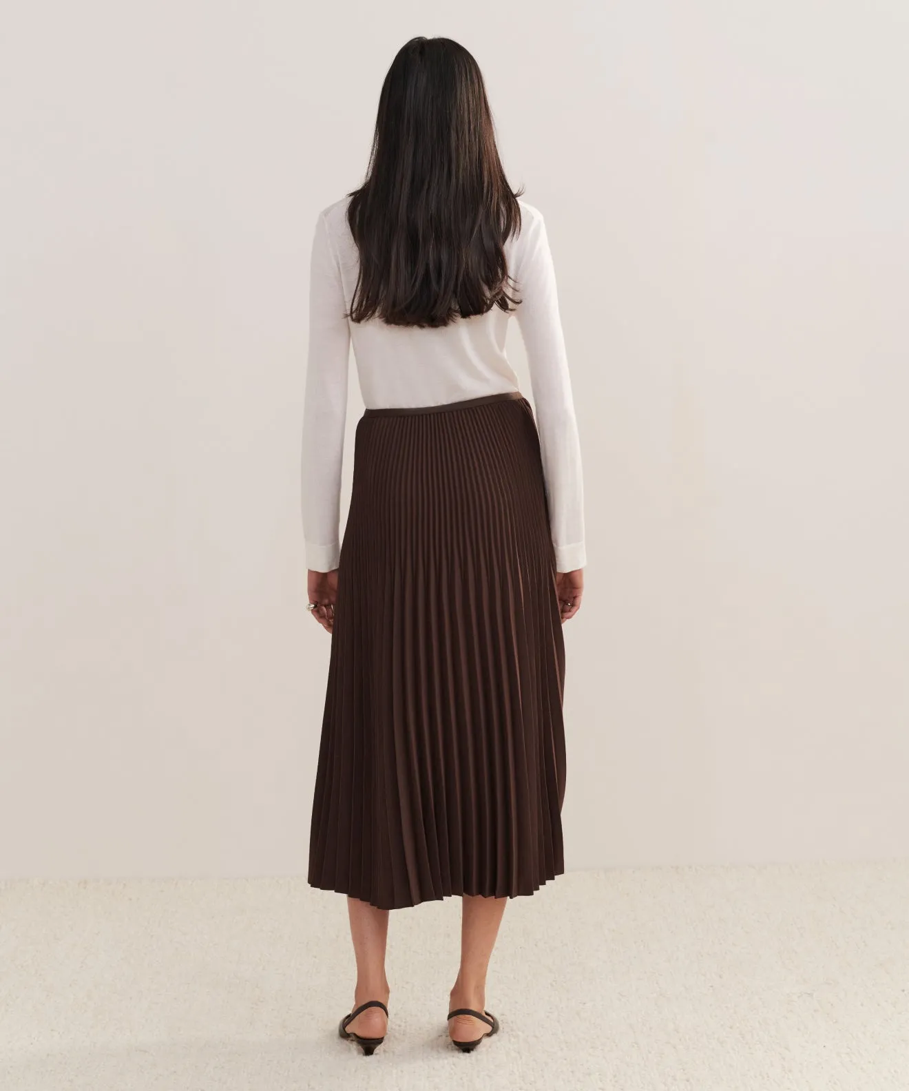 Abrasion Resistant Material Non Tapered Leg Pleated Skirt