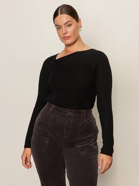 PlushInterior Long Sleeve Shoulder Twist Top Black Extended Sizing High Elasticity Fiber Long Sleeve Shoulder Twist Top Black Extended Sizing