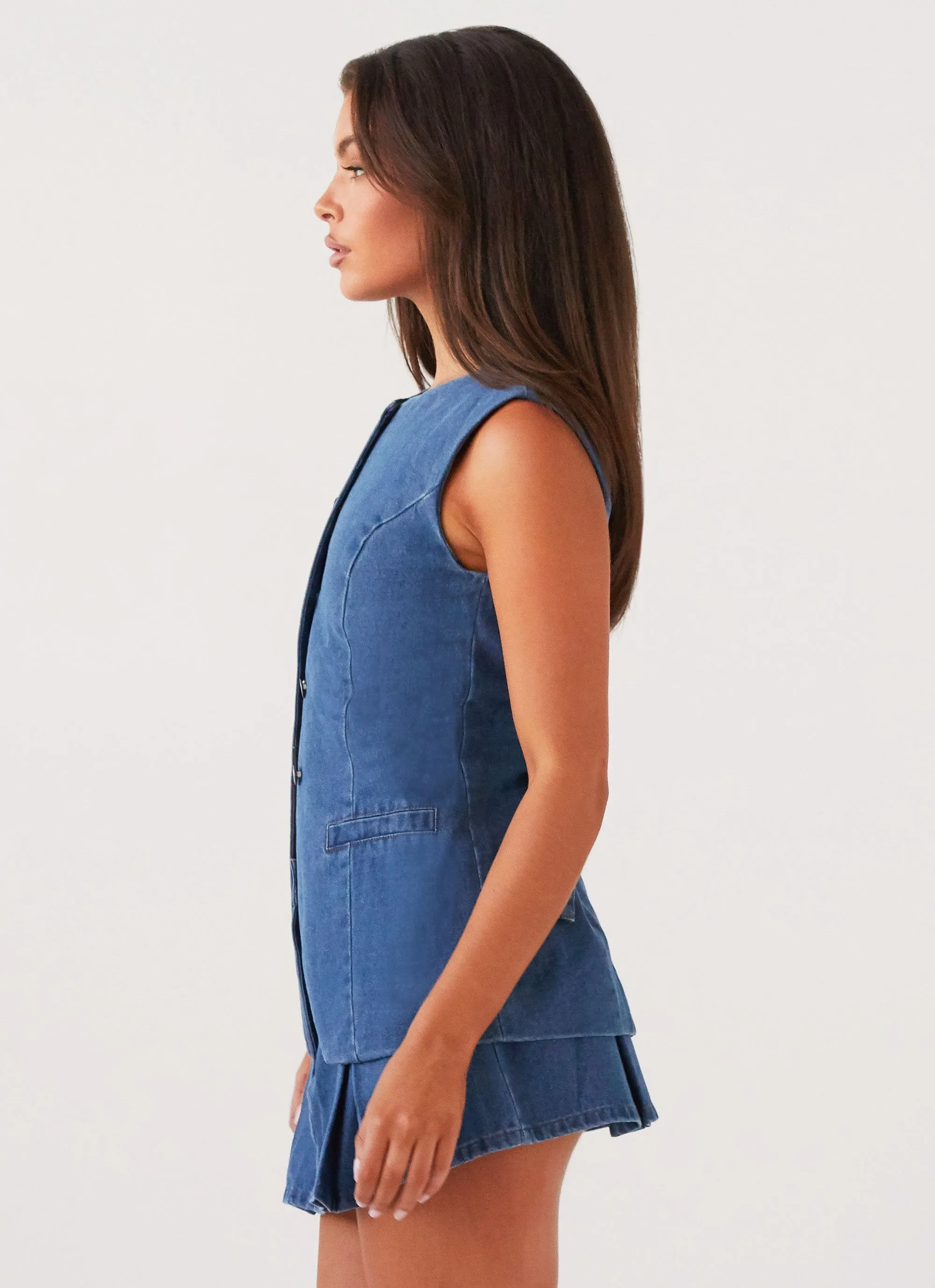 Layer-Friendly Fit Ashlyn Denim Mini Skirt - Indigo