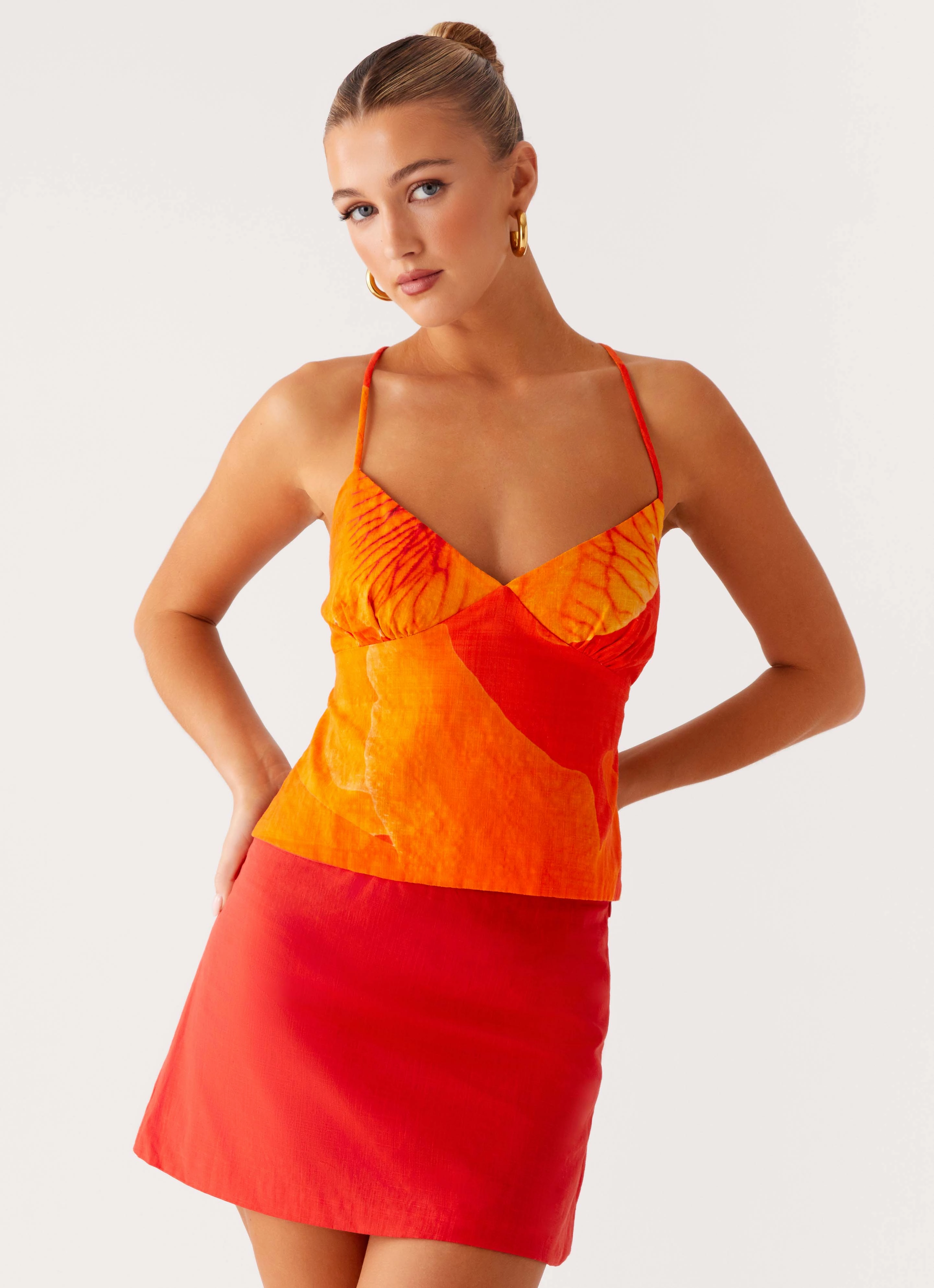 ReinforcedShoulderConstruction QuickDry Textile Sangria Top - Serene Orange