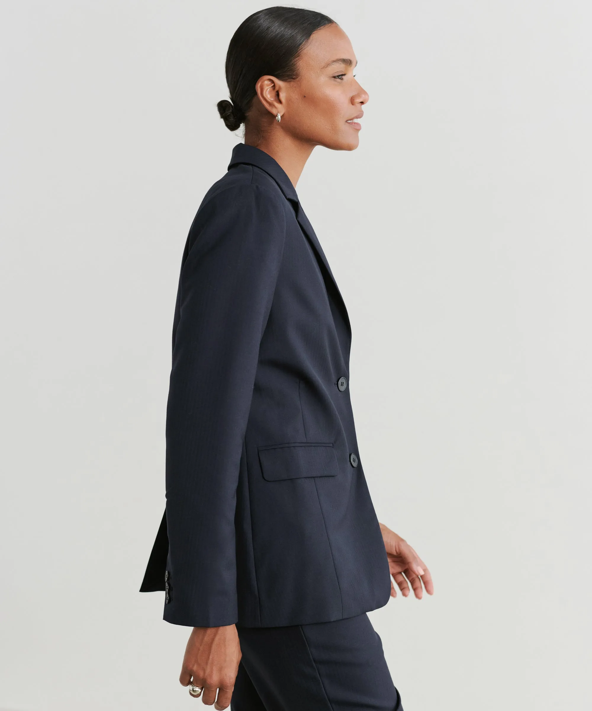 Minimalist Aesthetic Brentwood Blazer