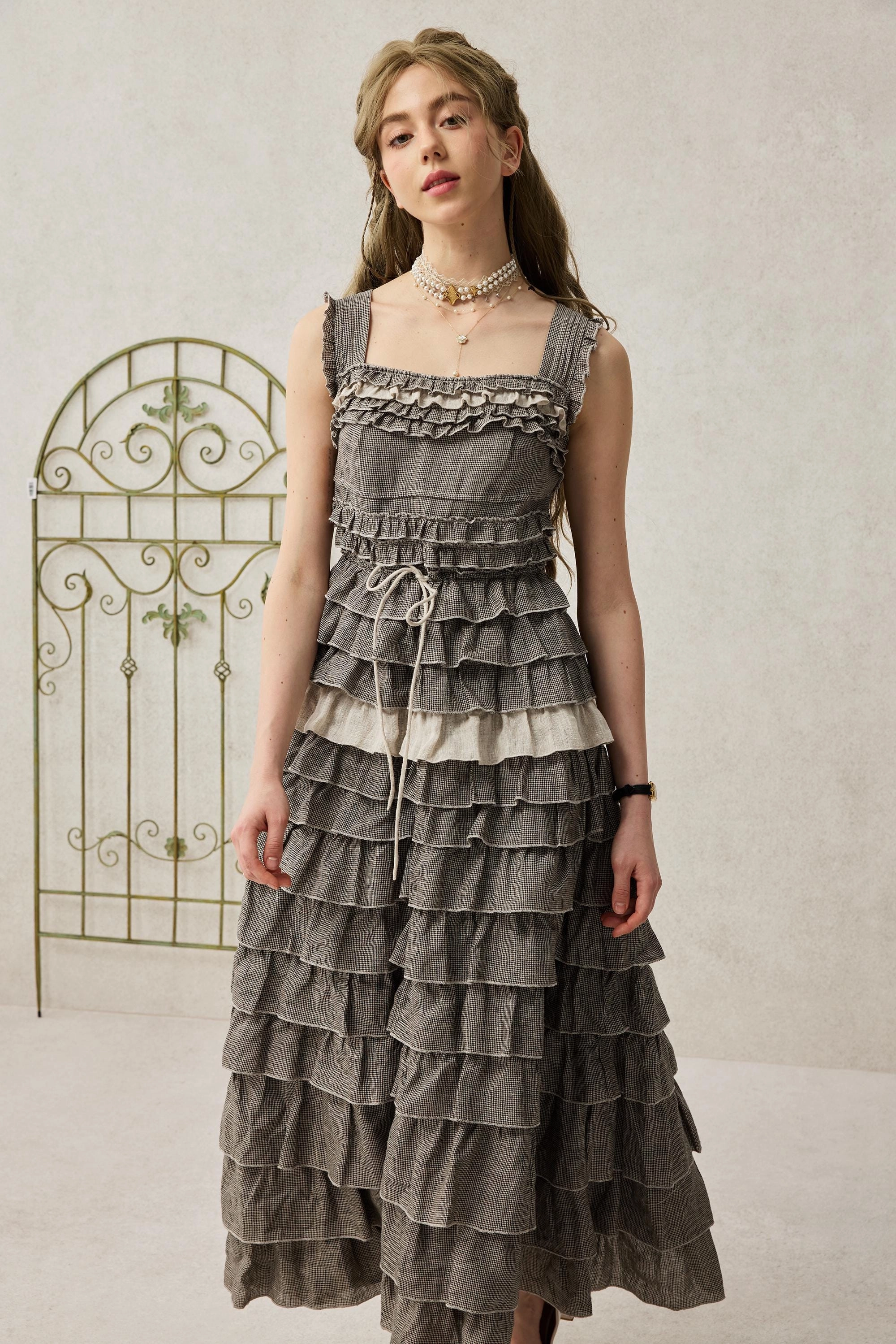 Hypoallergenic Interior Petals 22 | Dreamy gradient Linen Dress