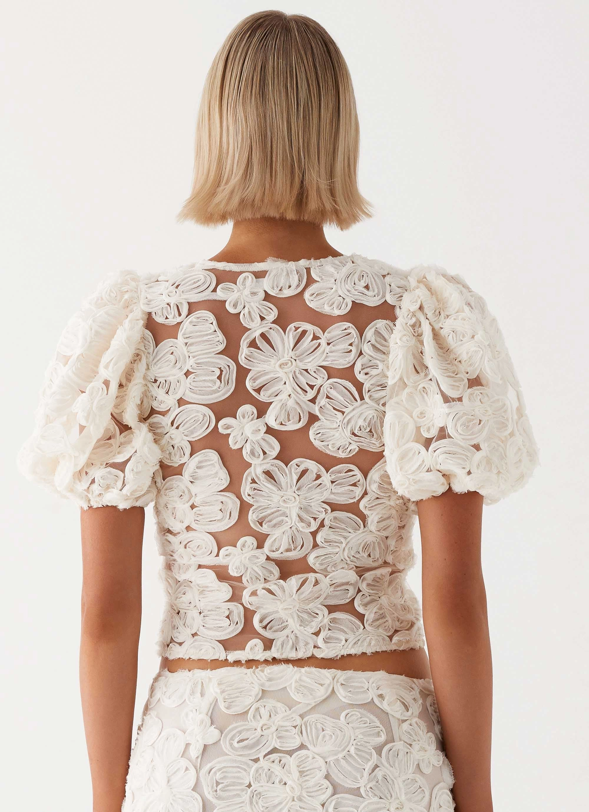 Orchid Breeze Top - Ivory DropShoulderConstruction Sporty Sweatshirt