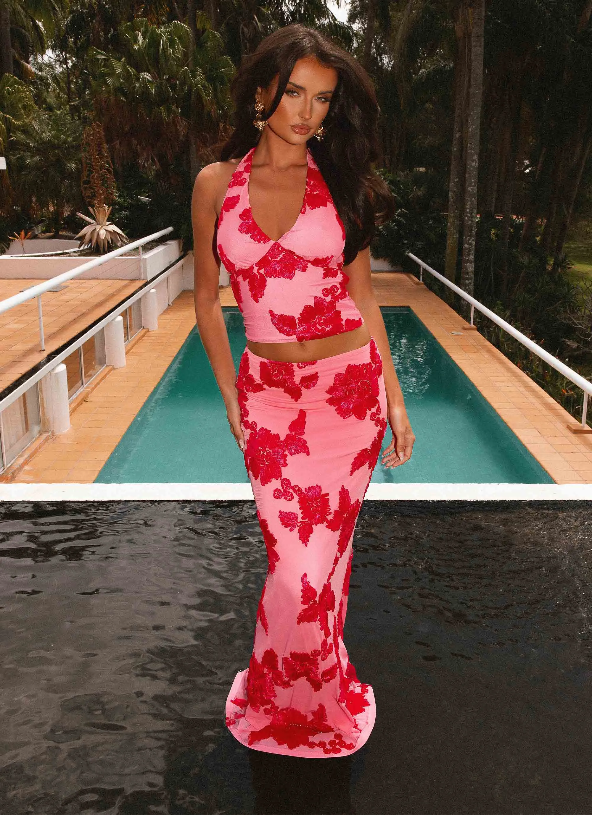 Modern Cut Radiate Maxi Skirt - Pink