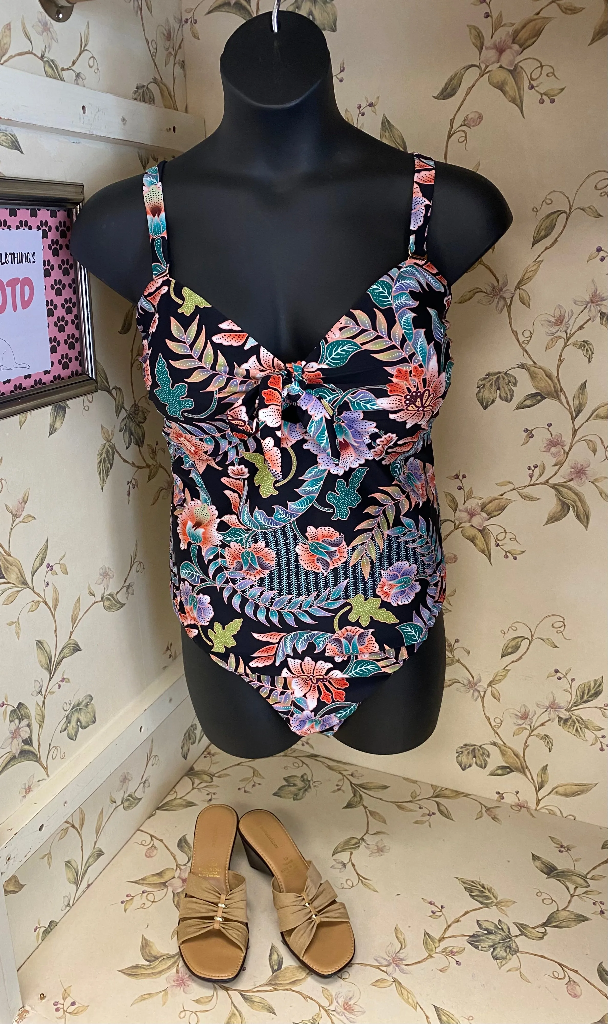 Raisins Curve Floral Swimsuits, 22