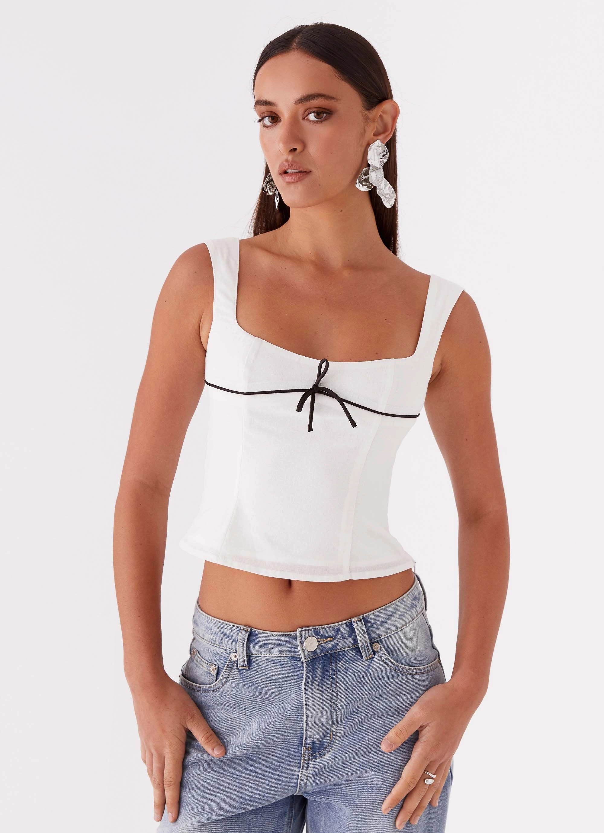 Non Restrictive Armhole Cut Cadence Top - White