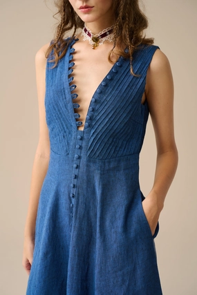 Rebecca 18 | Pleated Maxi Linen Dress Modern Motion Fit Rebecca 18 | Pleated Maxi Linen Dress Compression Layer Compression Fold Design