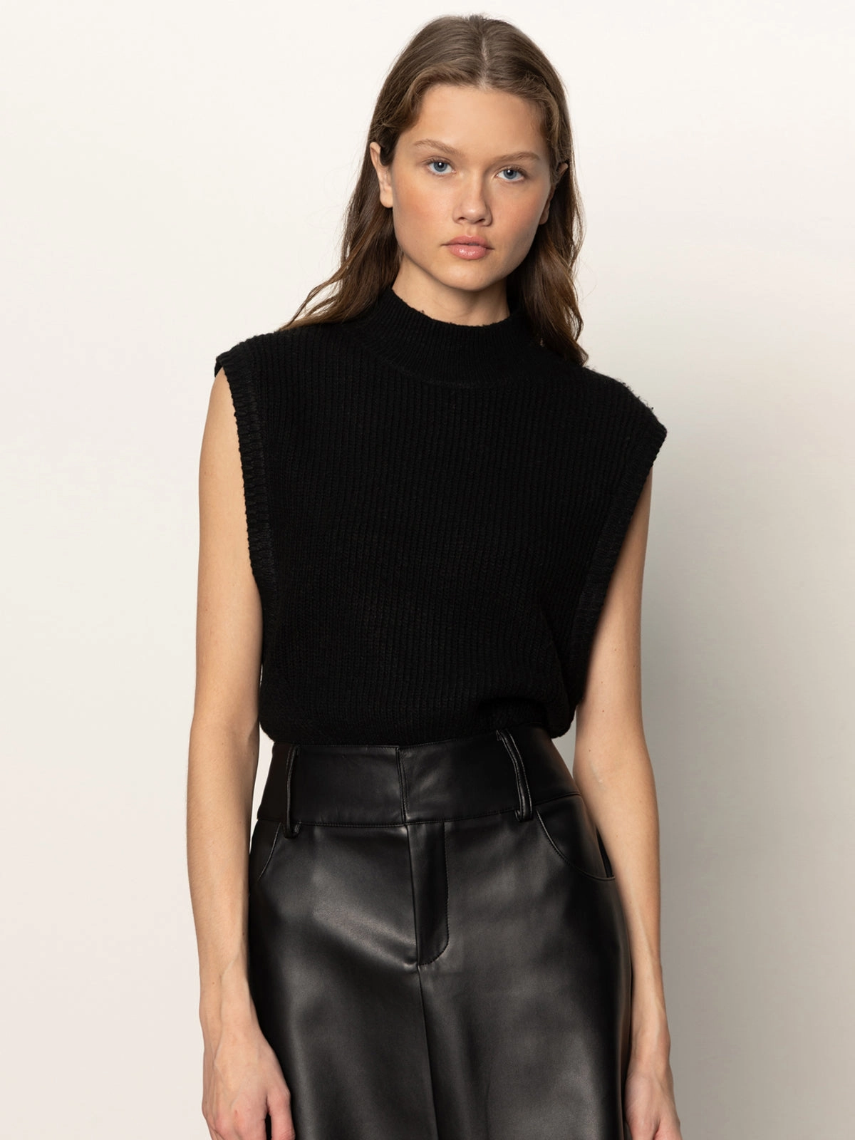 Stretch Ribbing City Sweater Shell Black
