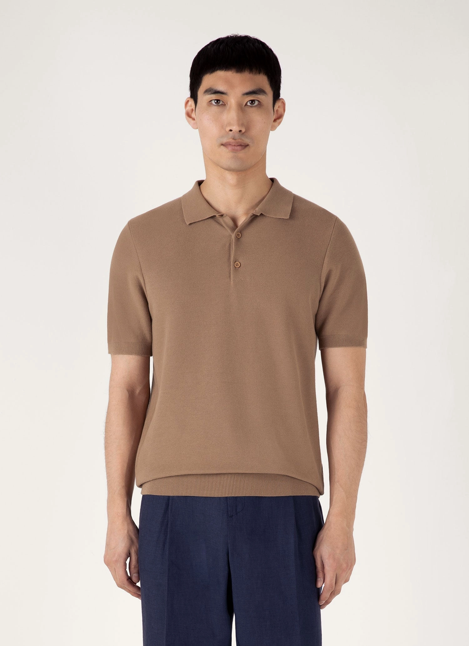 Seamless Side Panels Chic Vibe Men's Knit Polo Shirt in Dune