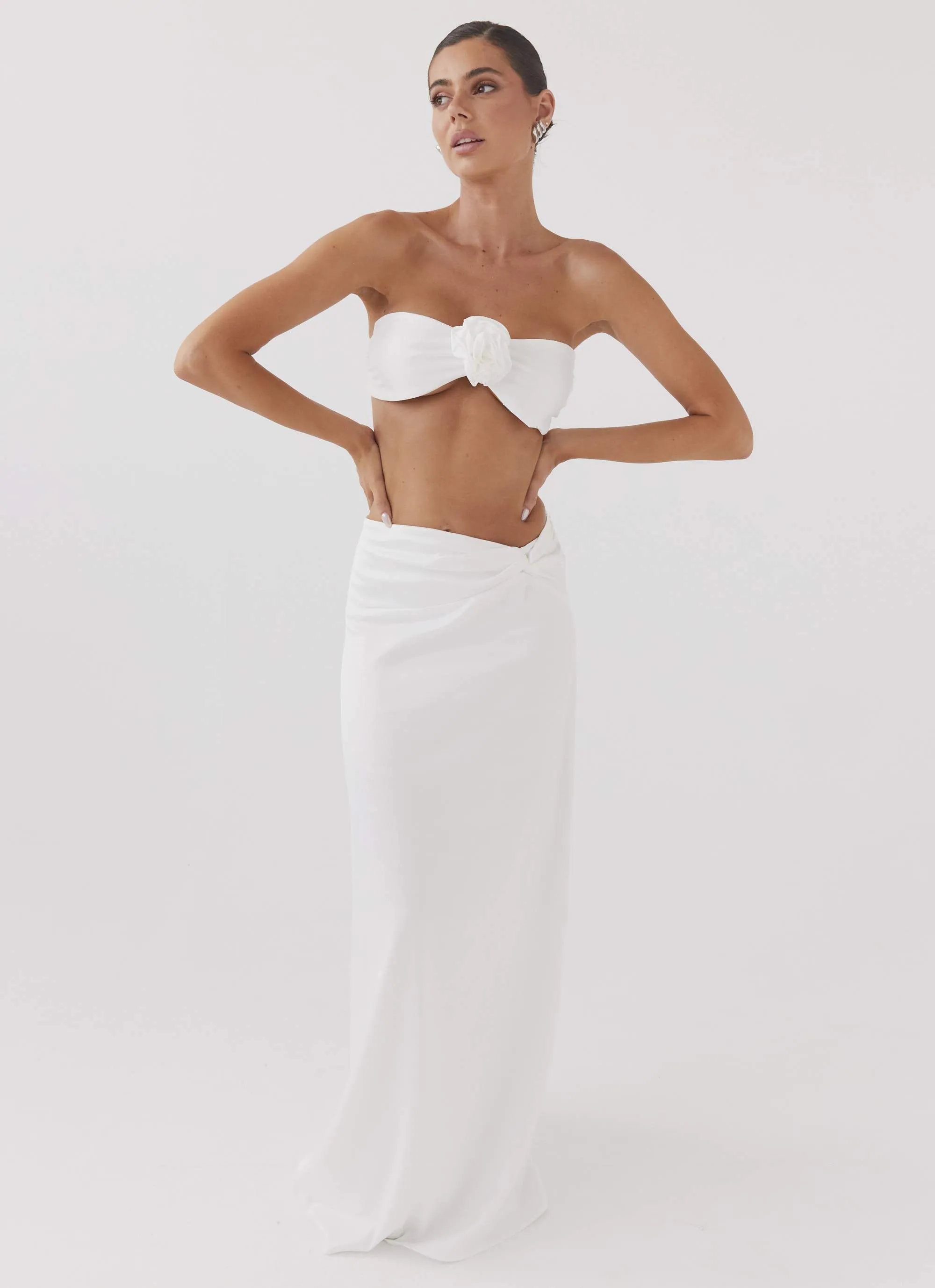 Crescent Light Twist Maxi Skirt - Ivory Sport Layer Lightweight Flex