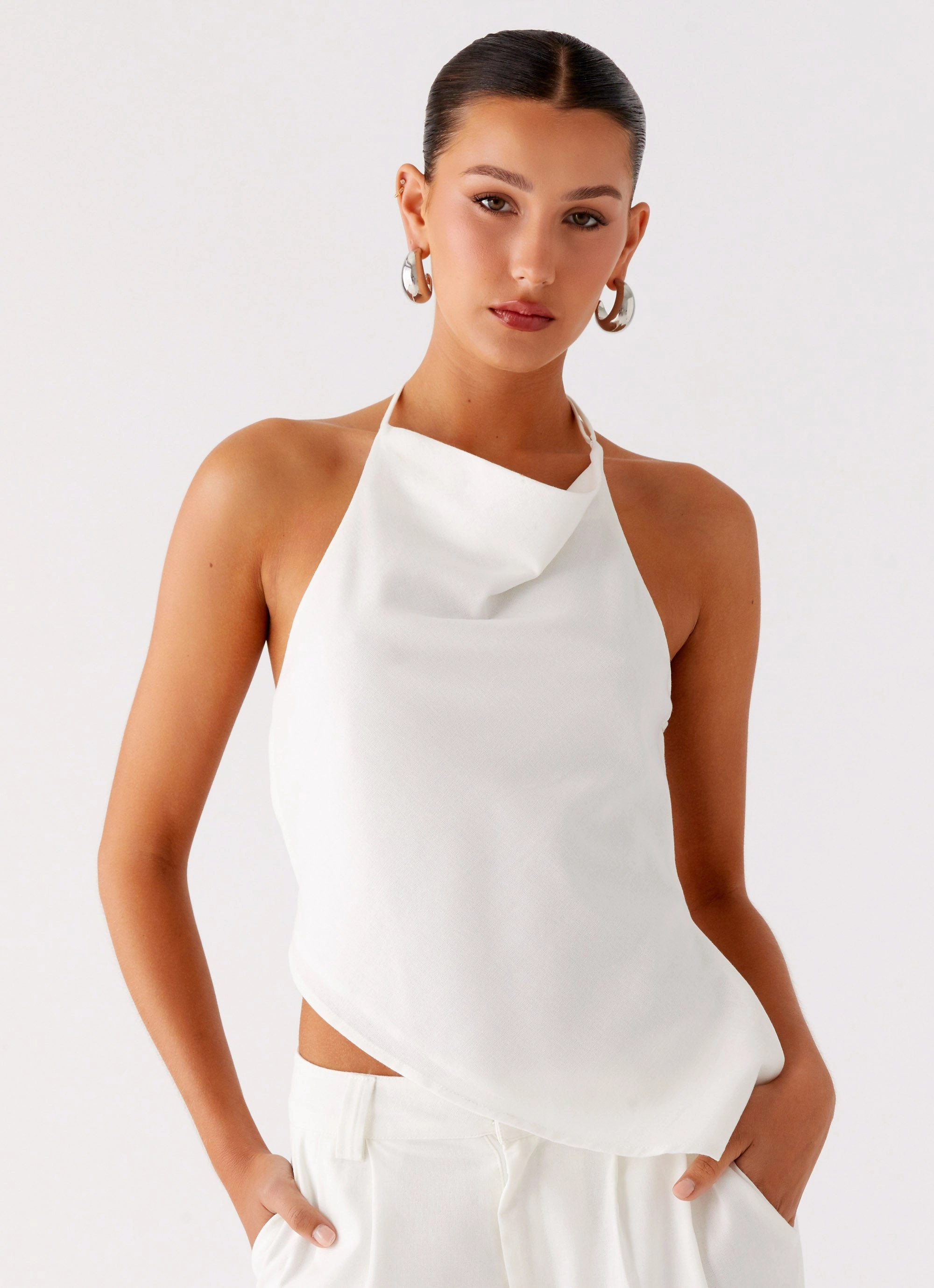 AntiStatic Coating Delong Backless Linen Top - White