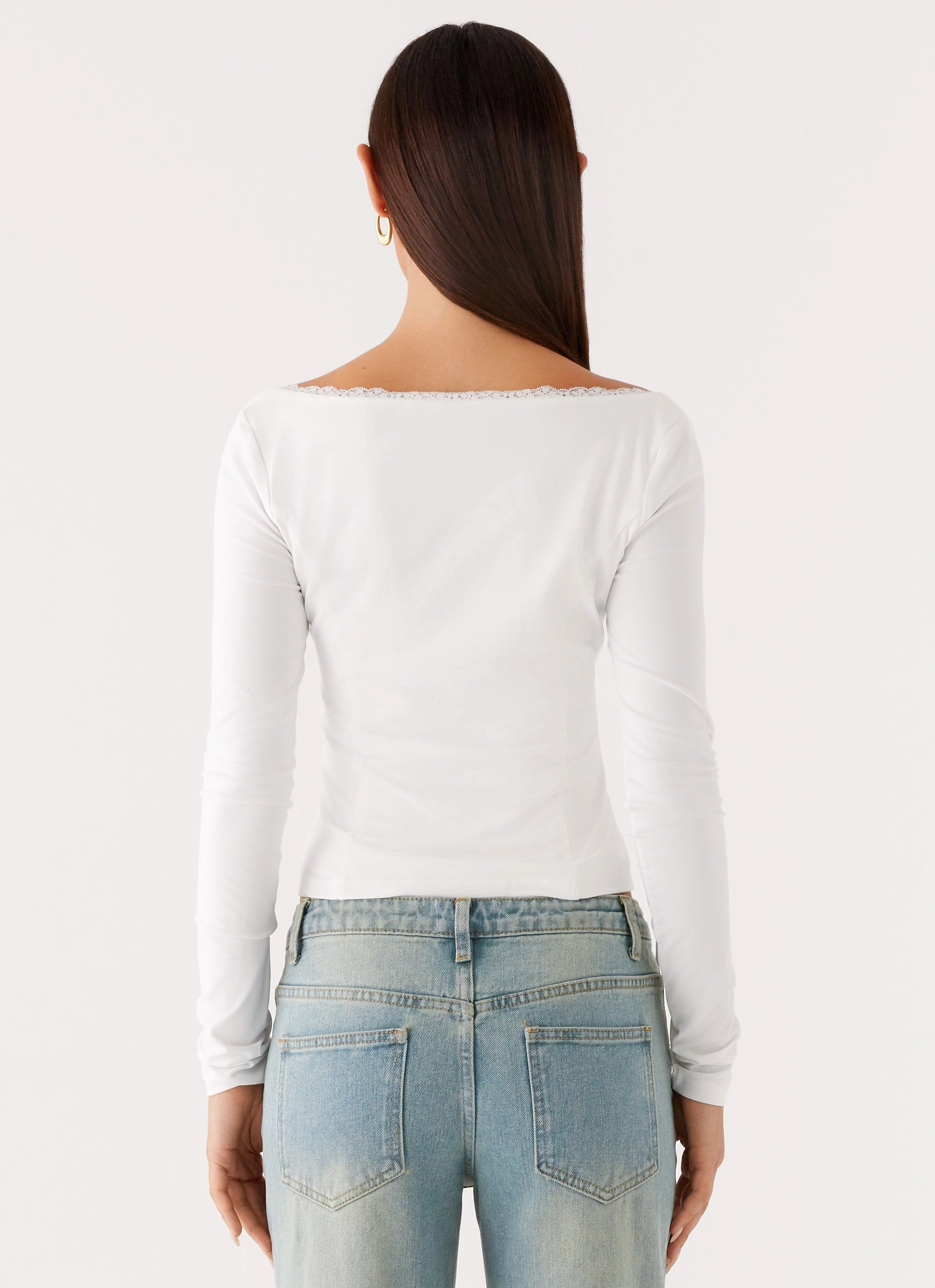 OversizedSilhouette Moda Long Sleeve Top - White