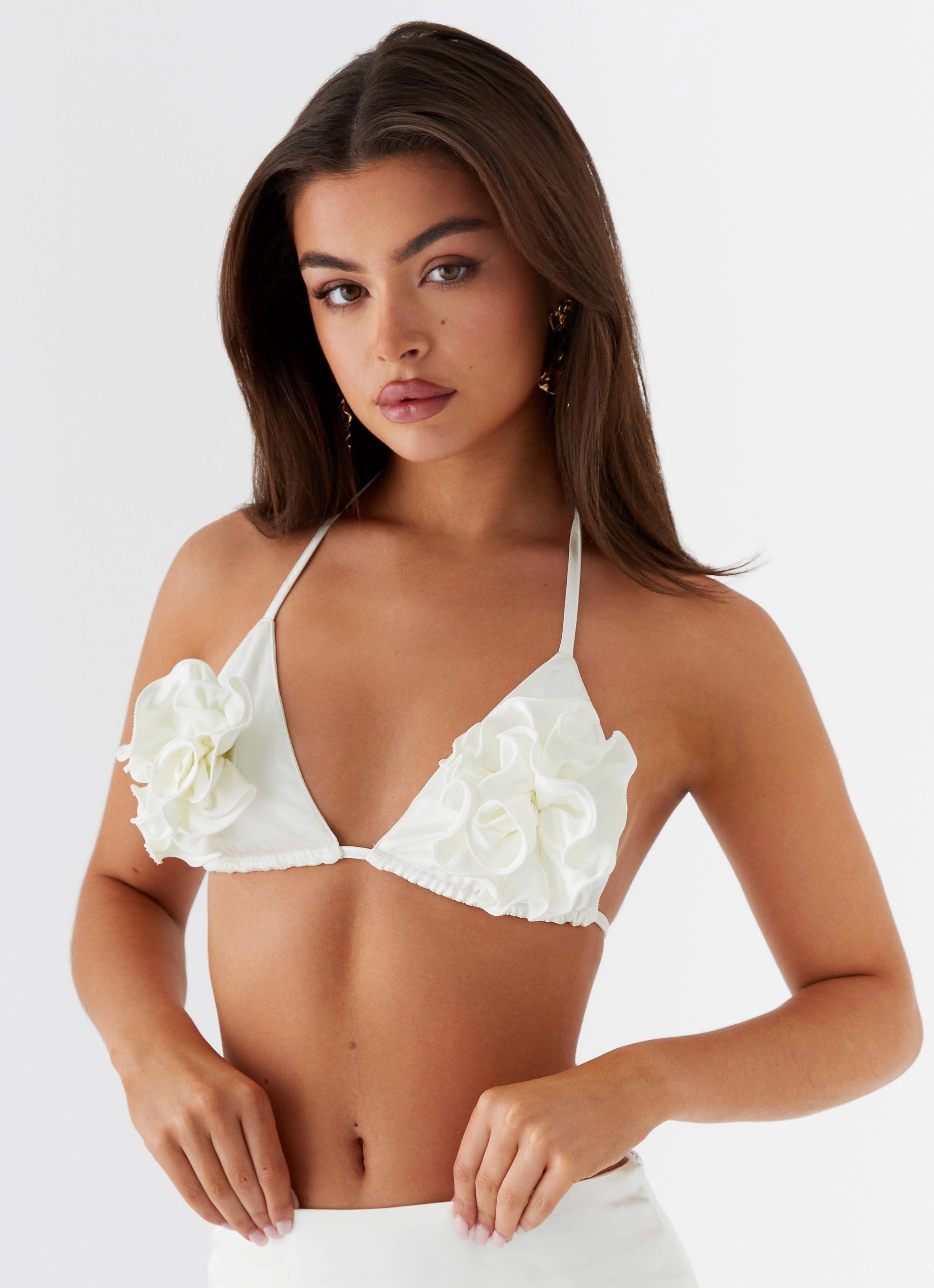 Comfort Cushion Neckline Rosette Brallete - Ivory