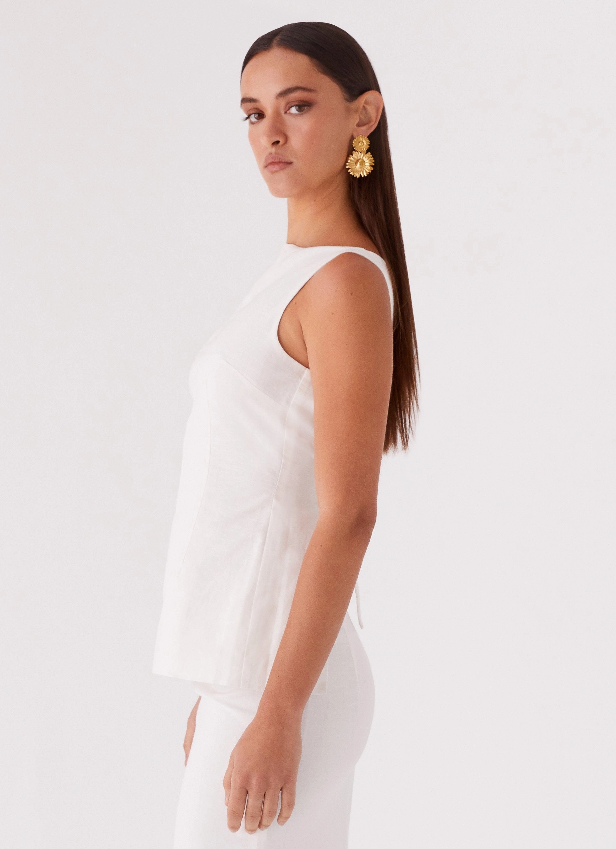 Mooney Linen Top - White All Season Wear Fabric RecycledPolyesterBlend