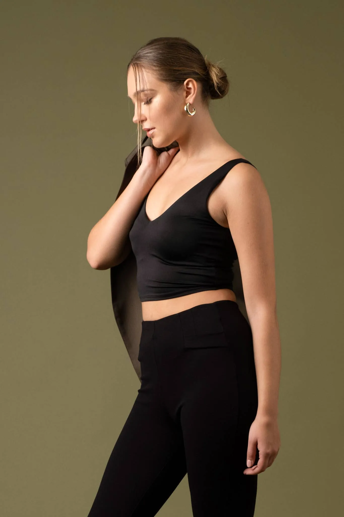 Reversible V Neck Crop Tank Top – Effortless Versatility