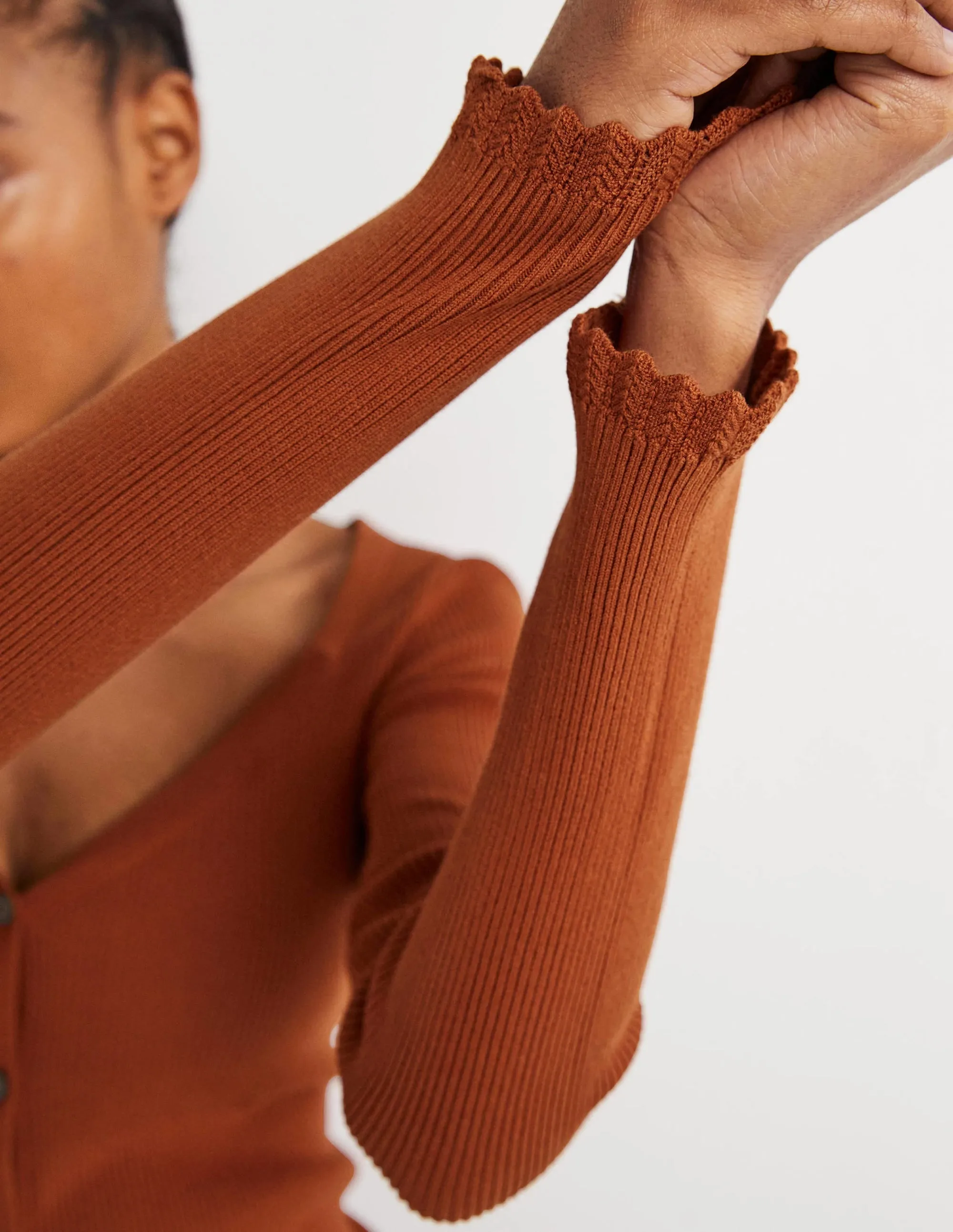 Ribbed Sweetheart Cardigan-Rust