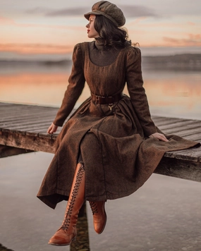 Rosalind 19 | Vintage victorian wool dress Mild Climate Weather Fit Rosalind 19 | Vintage victorian wool dress