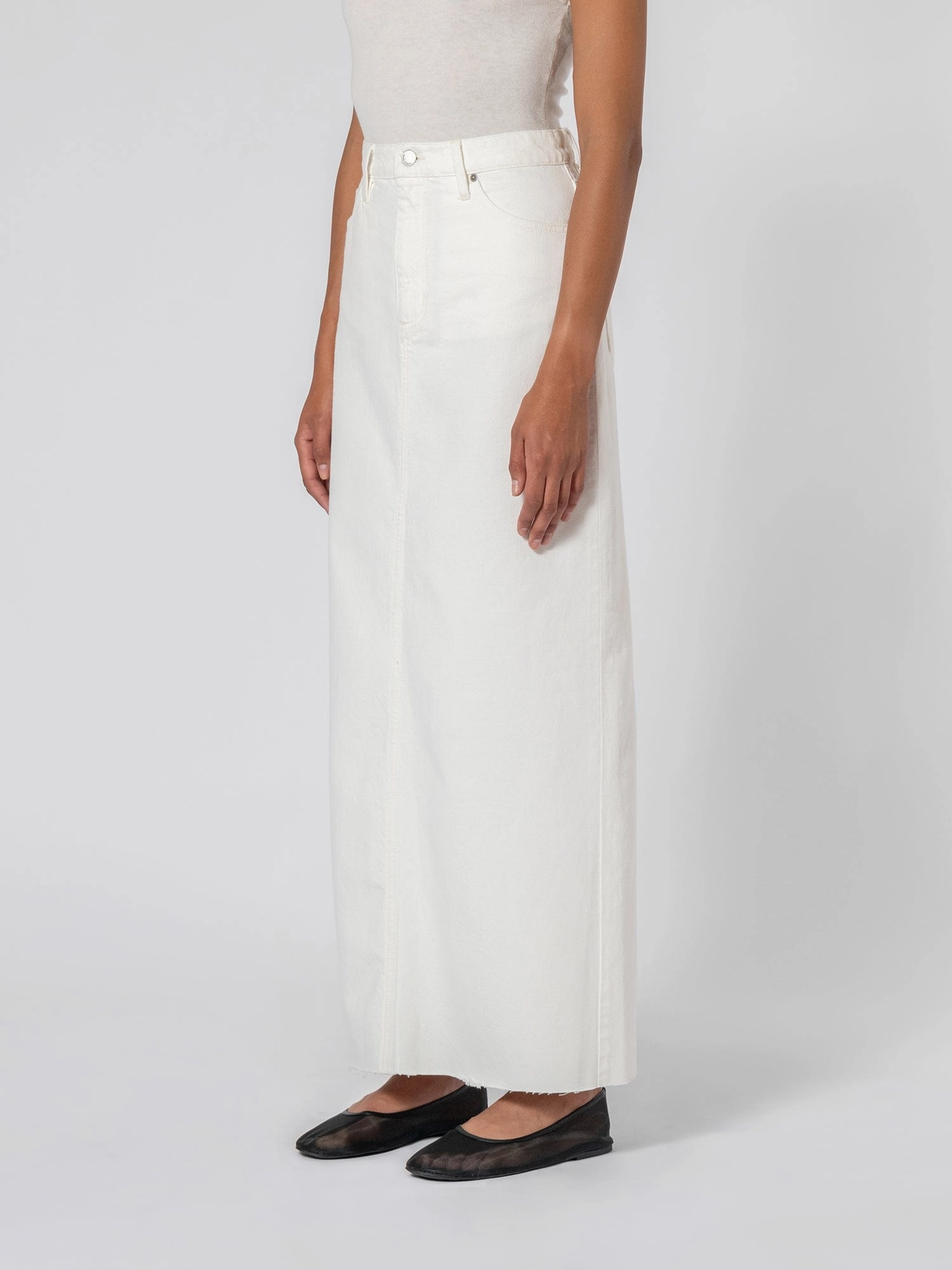 Roxanne Skirt Back Split Natural Sweat Wicking Channels Motion Flex Fit