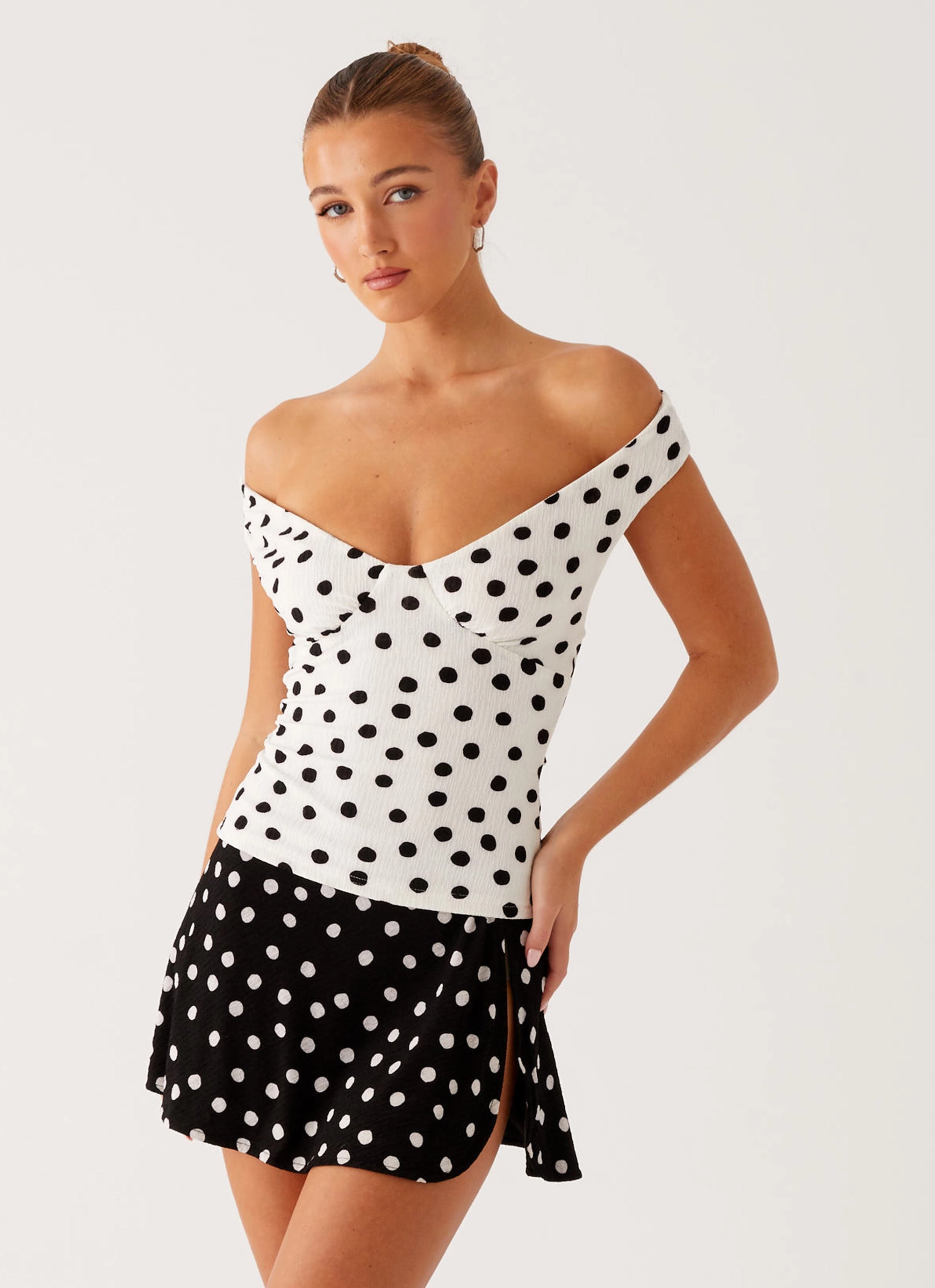 Rylie Top - White Polka Dot ContrastPlacket