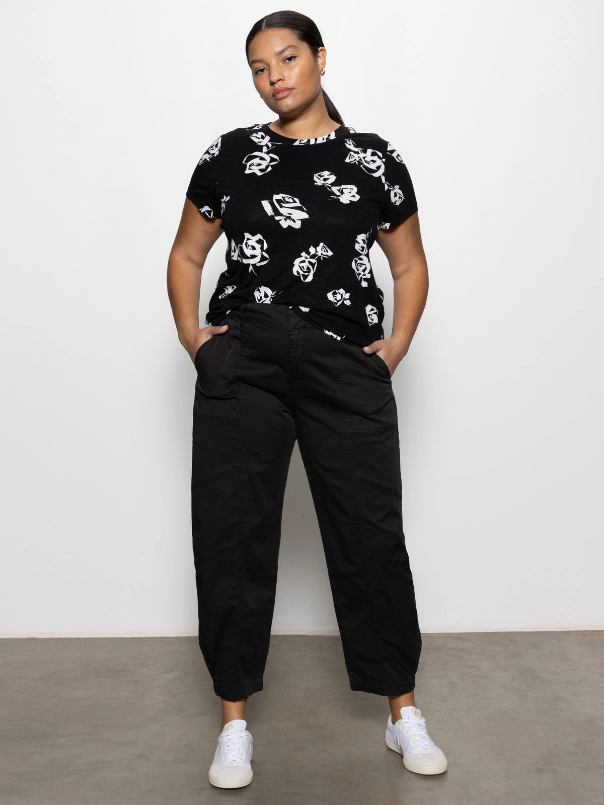 Sahara Tapered Standard Rise Pant Black Extended Sizing Flexible Fabric