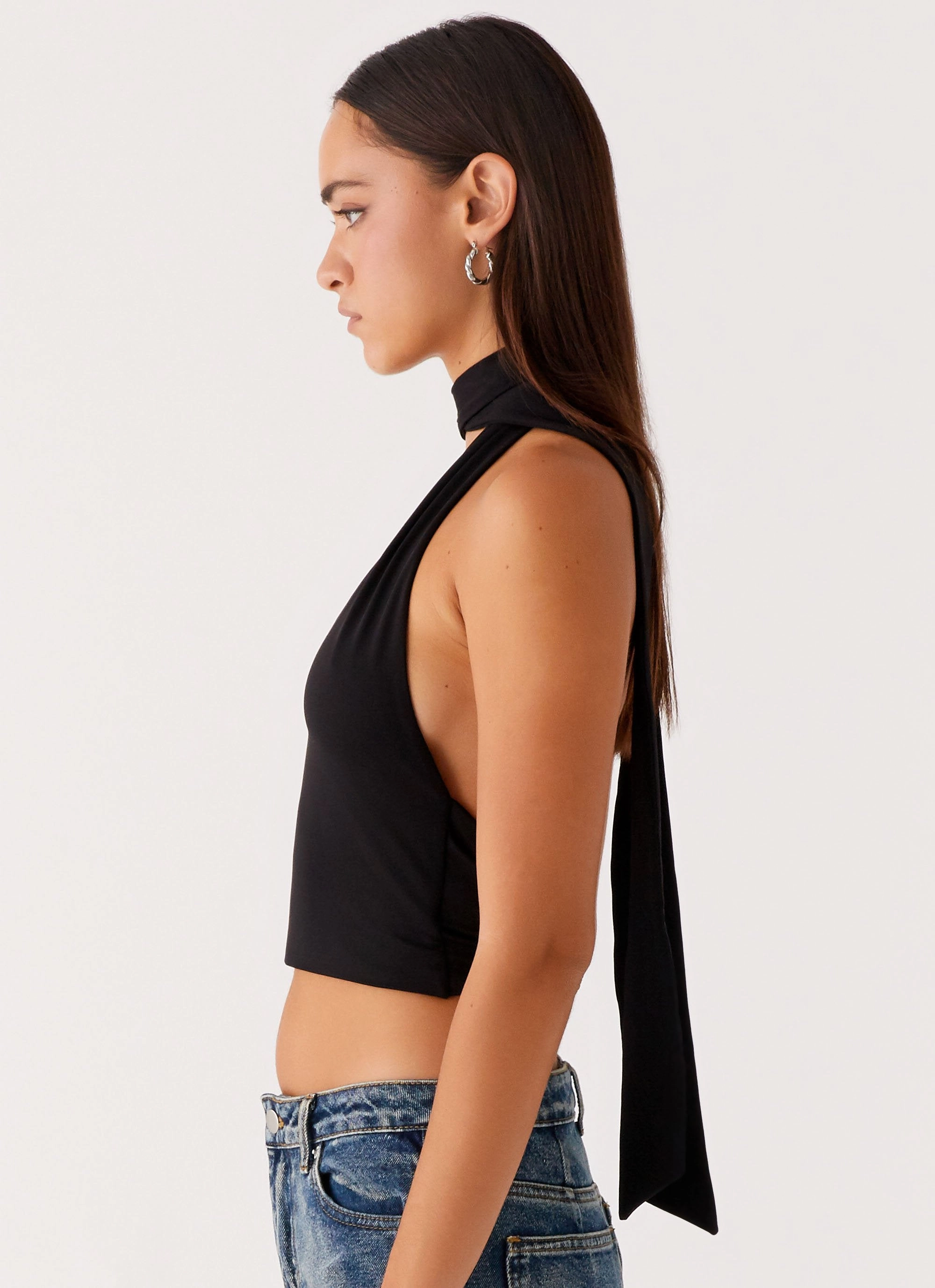 Quick-Dry Fabric Chrysta Halterneck Top - Black
