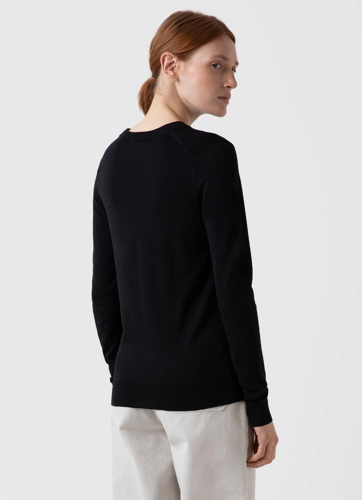 Flexible Rib Trimming Wrinkle resistant fabric Women's Merino Silk Crew Neck jumper in Black